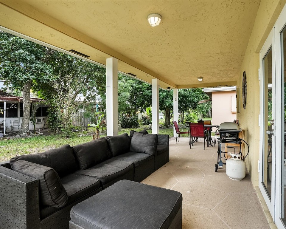 Mainlands Of Tamarac Lake - Residential