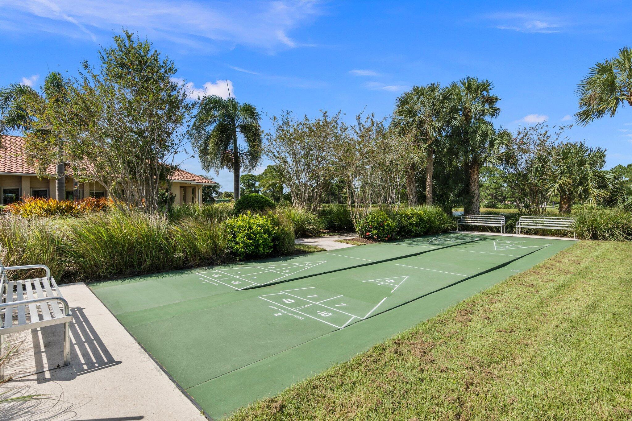 HARBOUR ISLES AT LAKE CHARLES - Residential