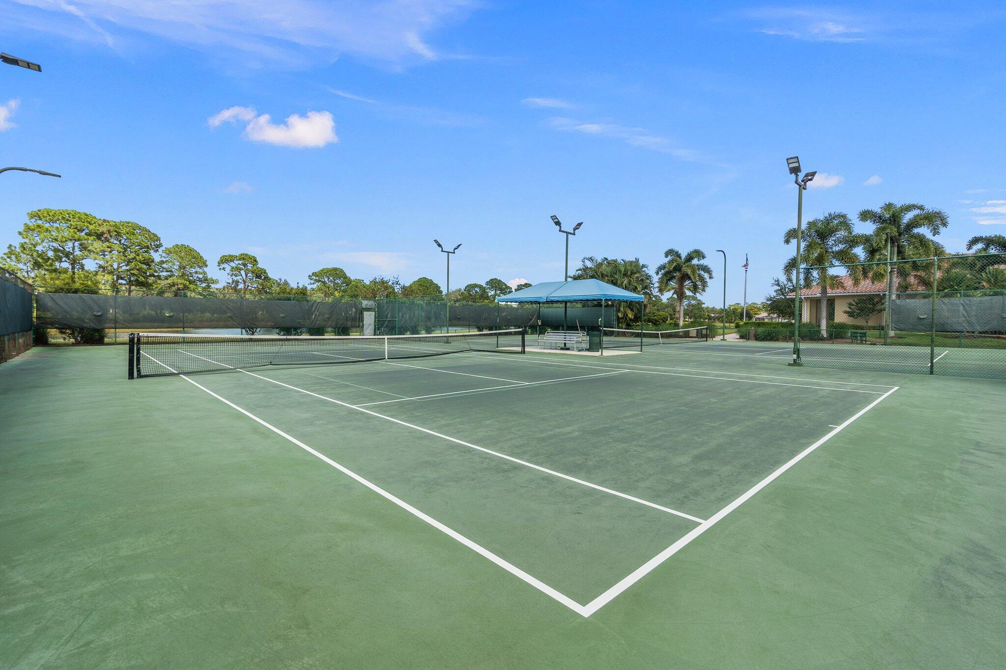 HARBOUR ISLES AT LAKE CHARLES - Residential