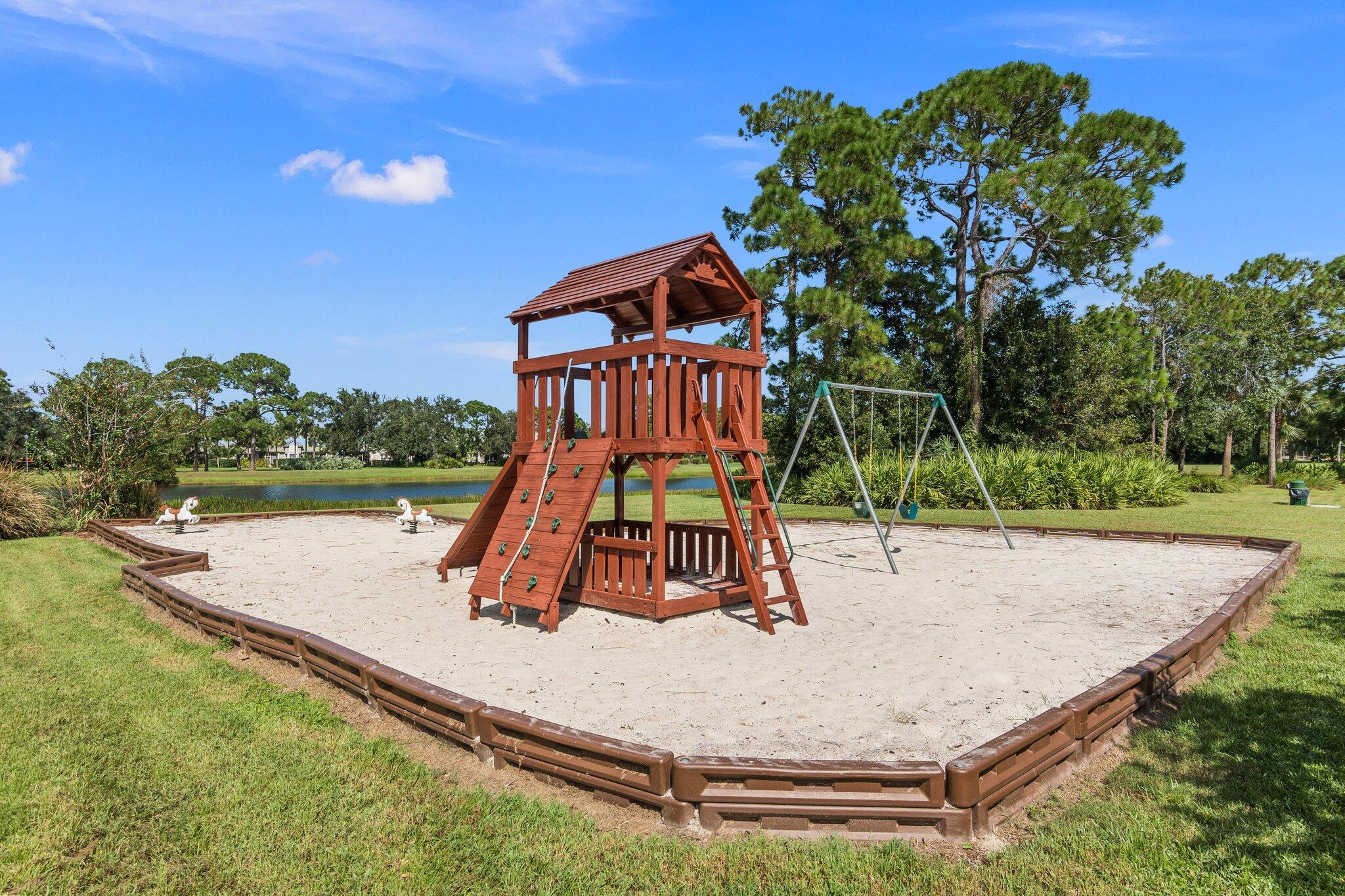 HARBOUR ISLES AT LAKE CHARLES - Residential
