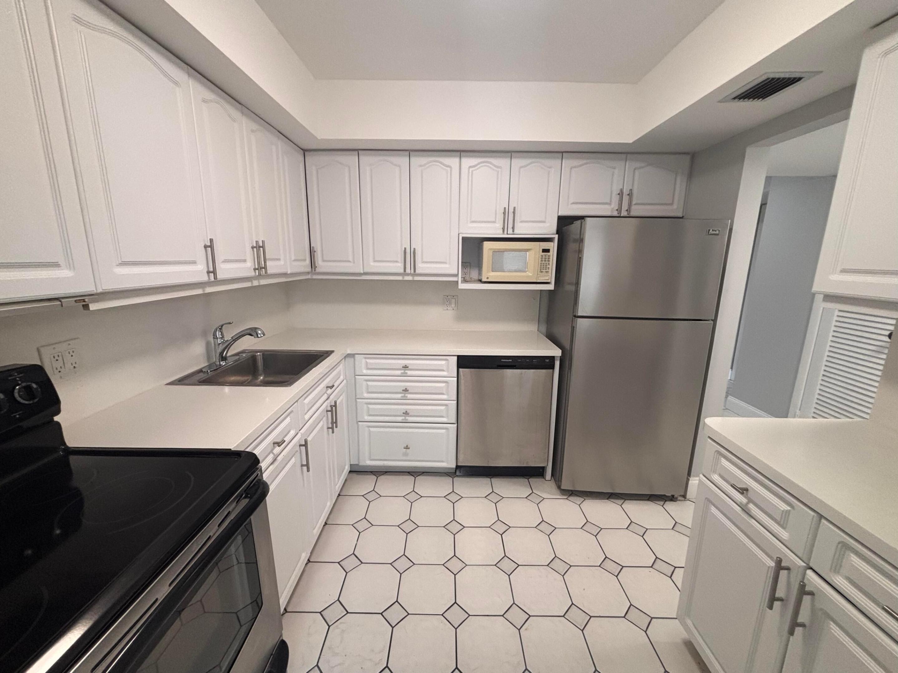 Falls of Inverrary - Residential Lease