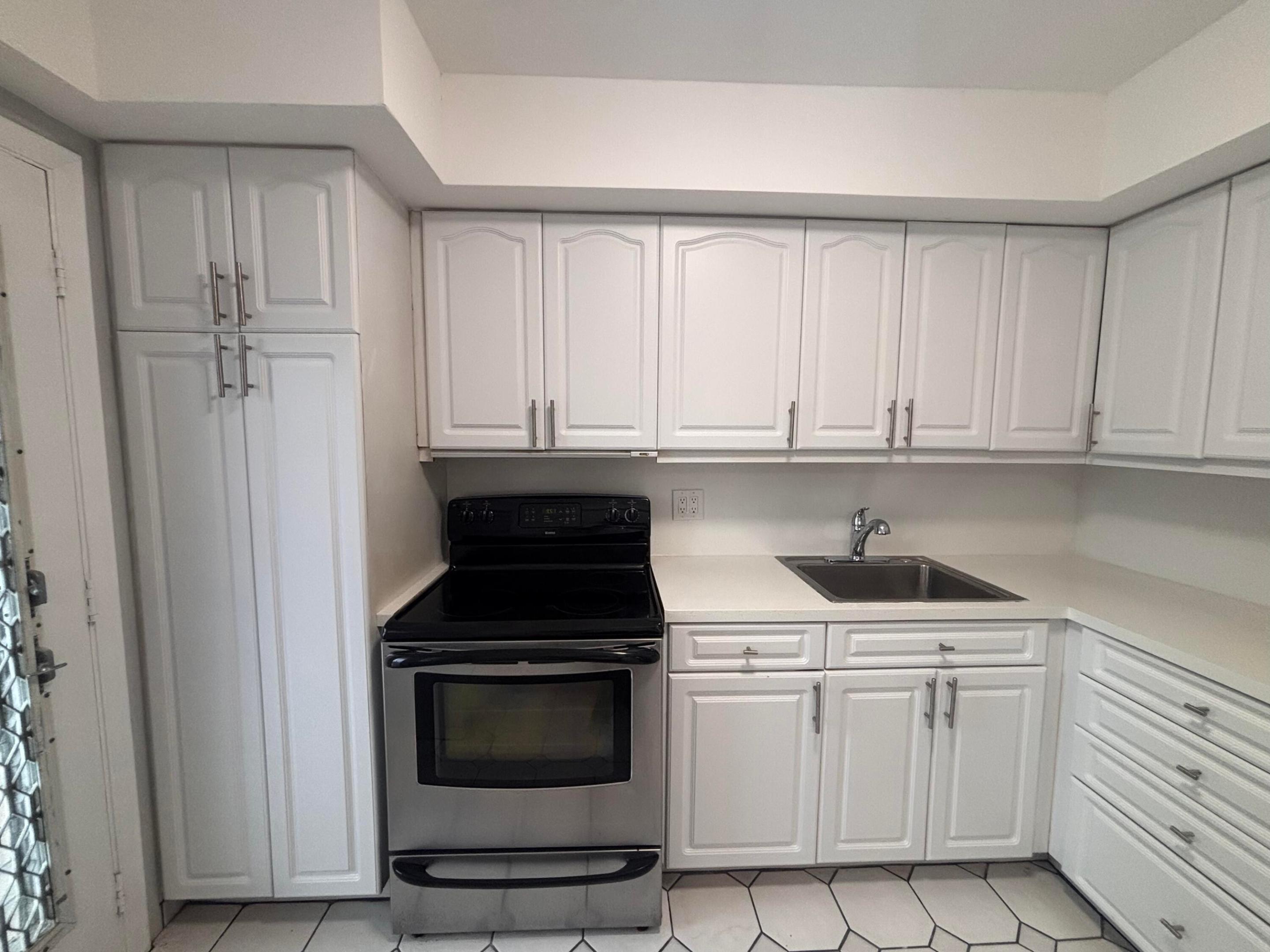 Falls of Inverrary - Residential Lease