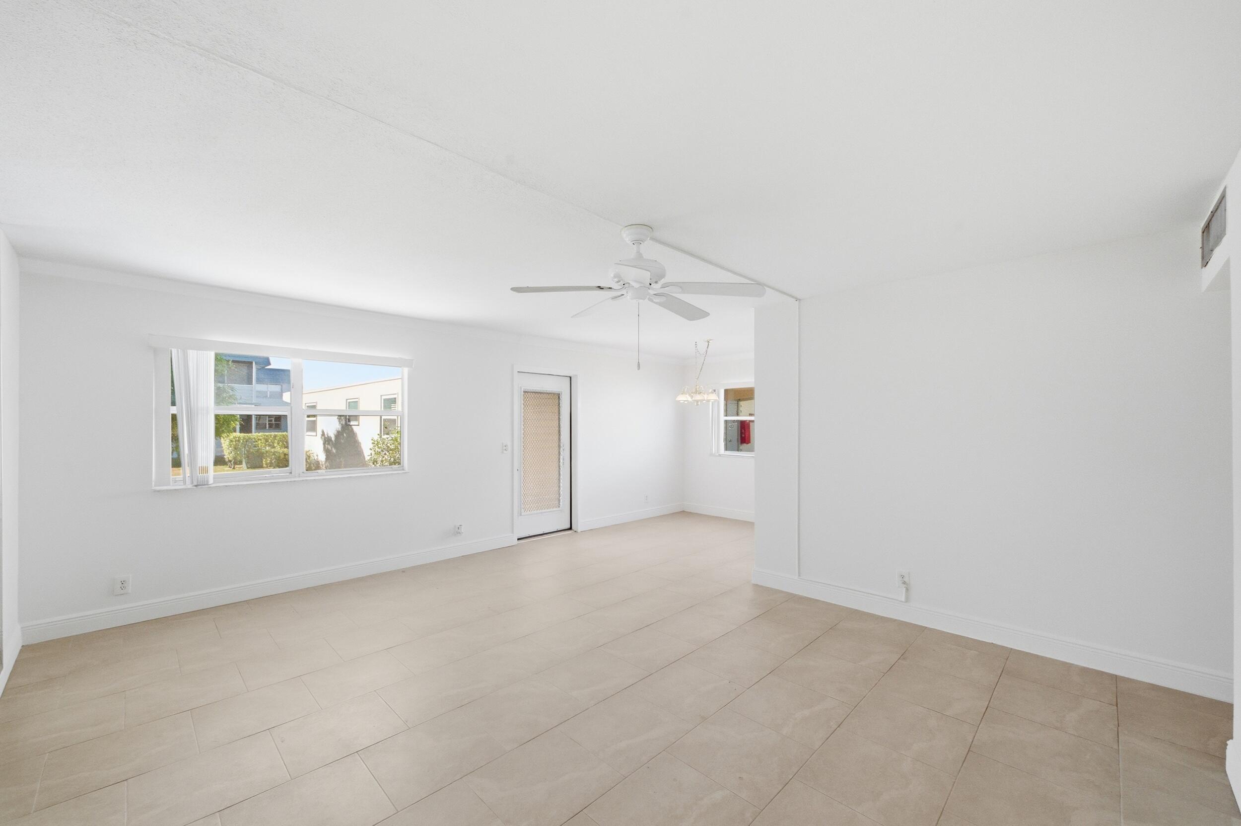 KINGS POINT BRITTANY CONDOS - Residential