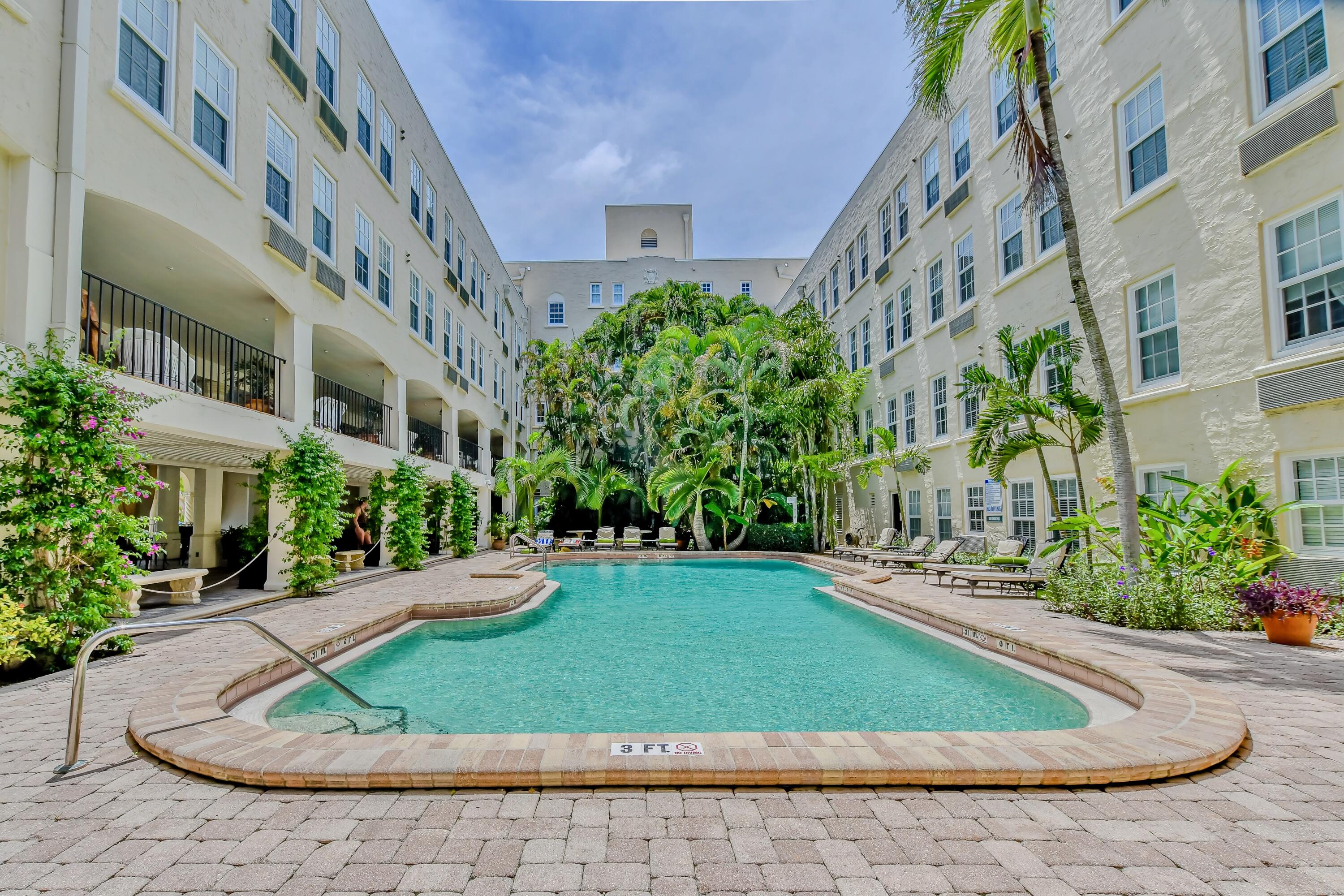PALM BEACH HOTEL CONDO - Residential