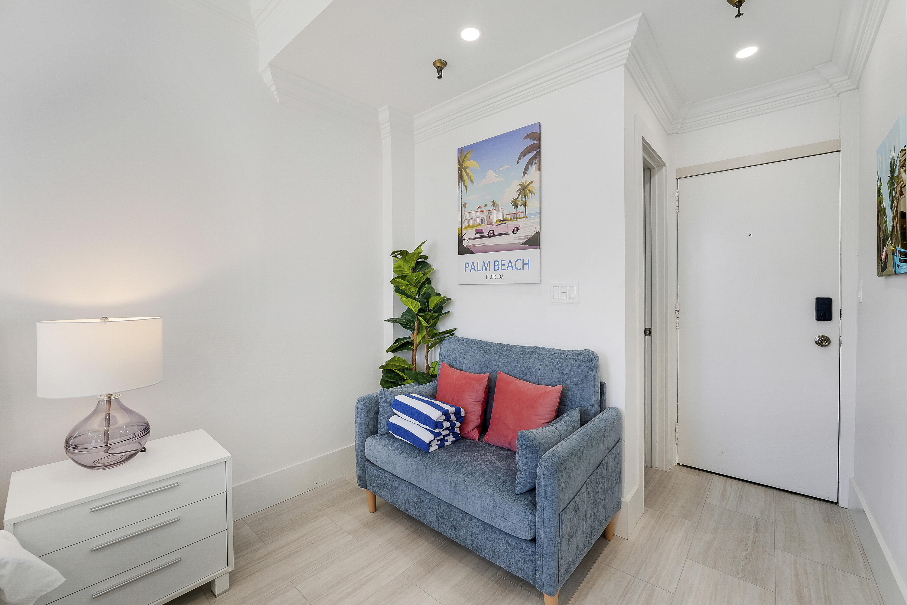 PALM BEACH HOTEL CONDO - Residential