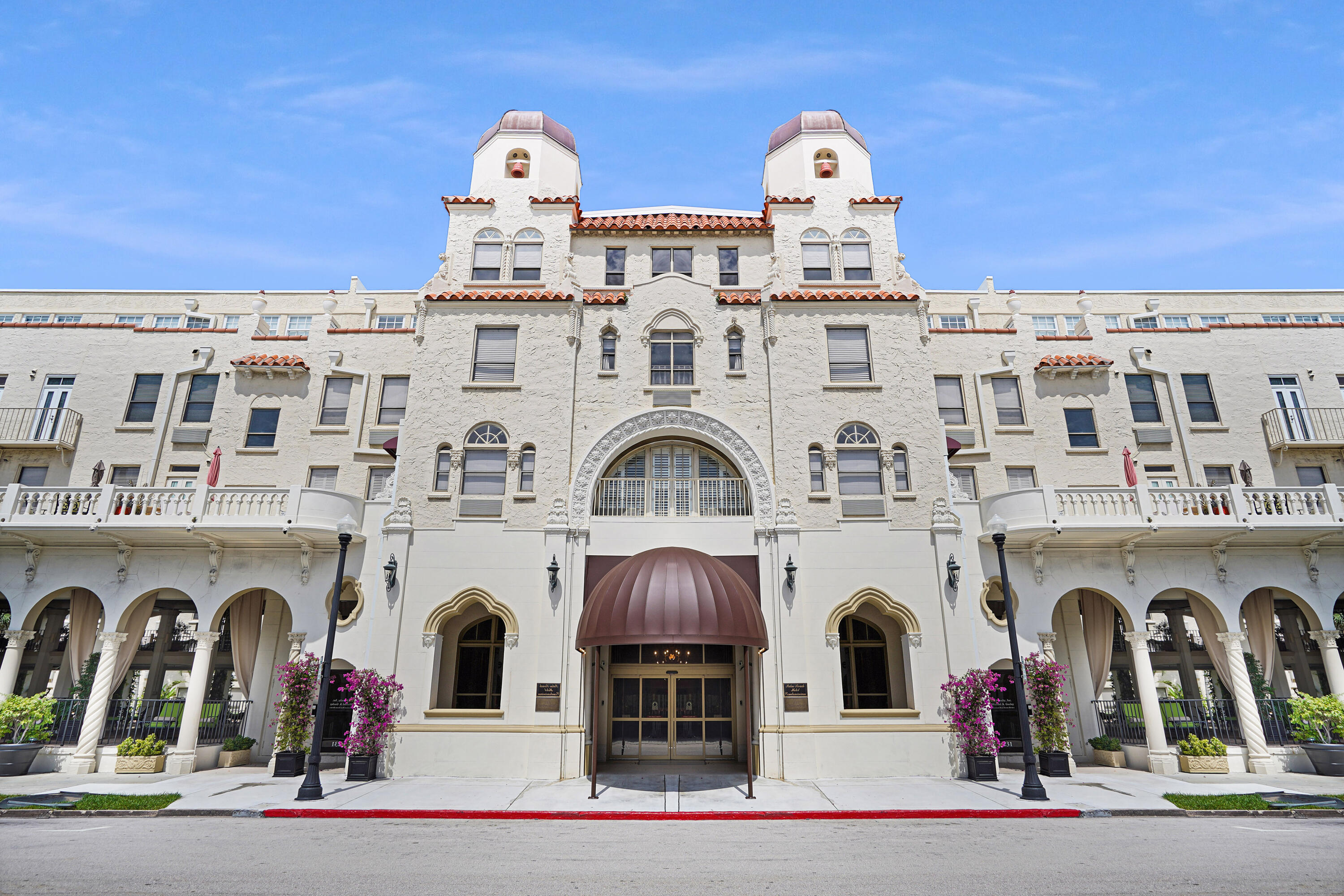 PALM BEACH HOTEL CONDO - Residential