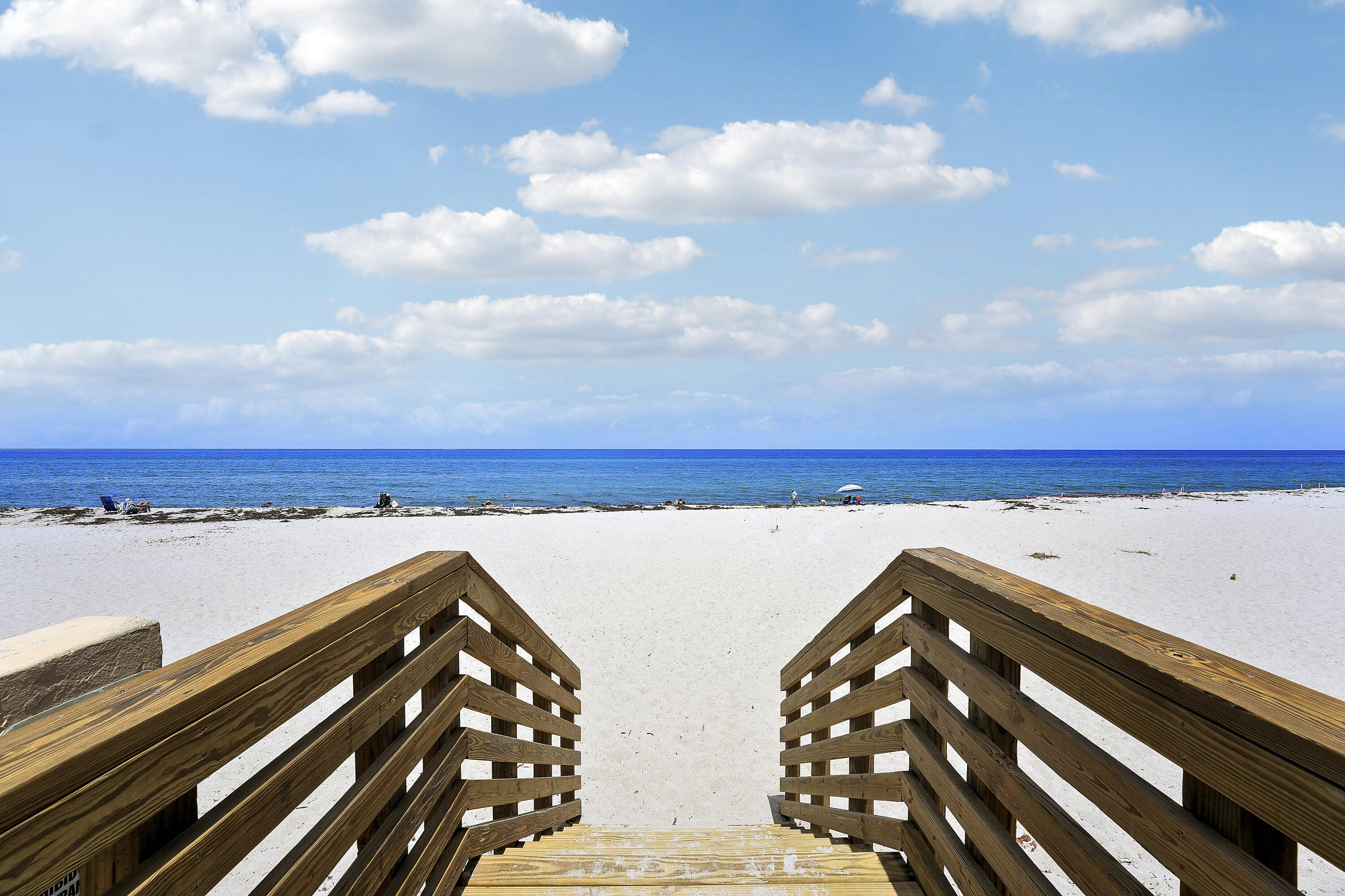 PALM BEACH HOTEL CONDO - Residential
