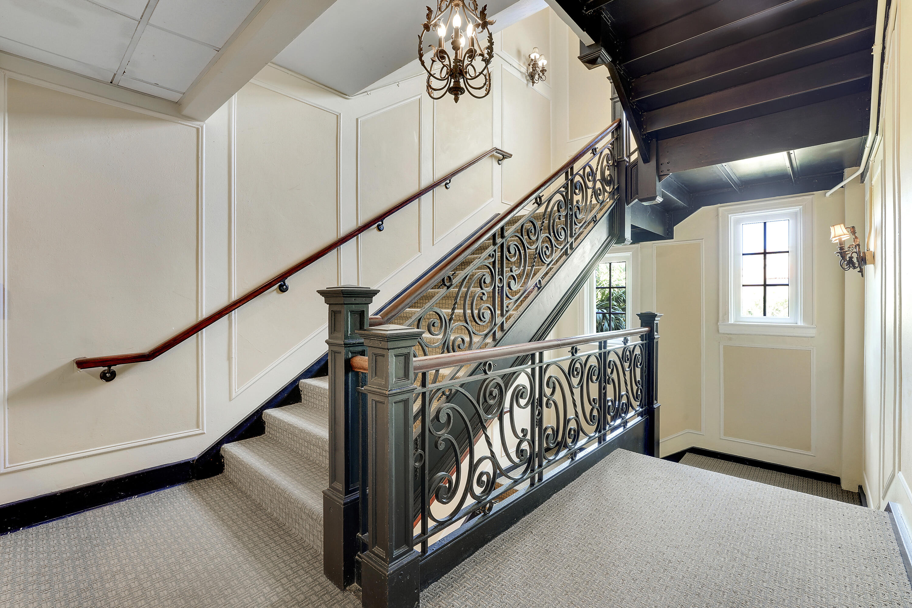 PALM BEACH HOTEL CONDO - Residential