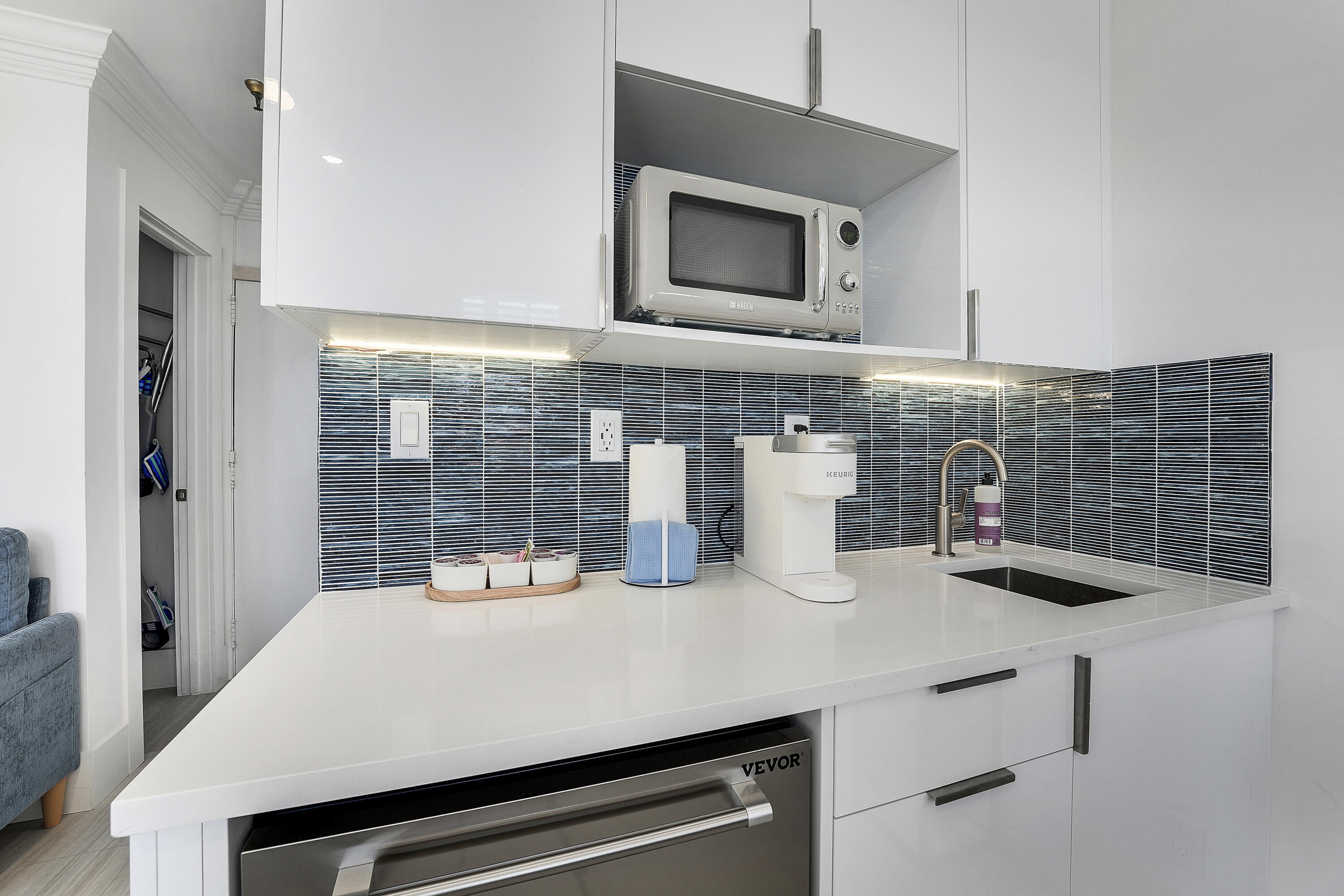PALM BEACH HOTEL CONDO - Residential