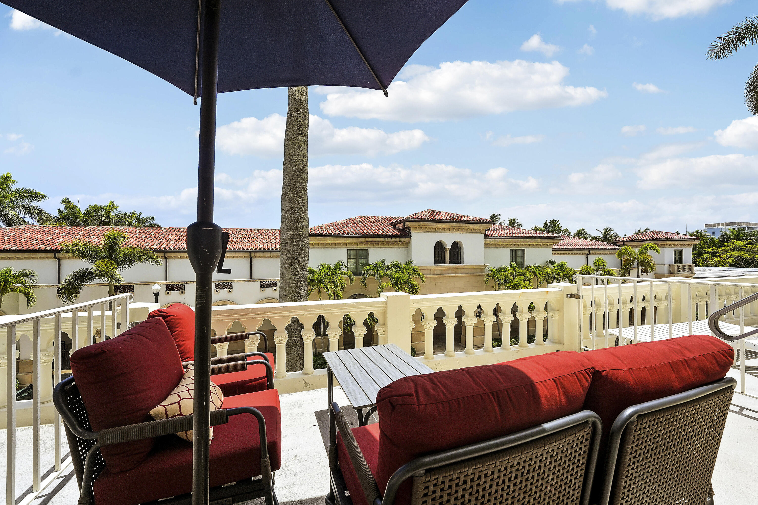 PALM BEACH HOTEL CONDO - Residential