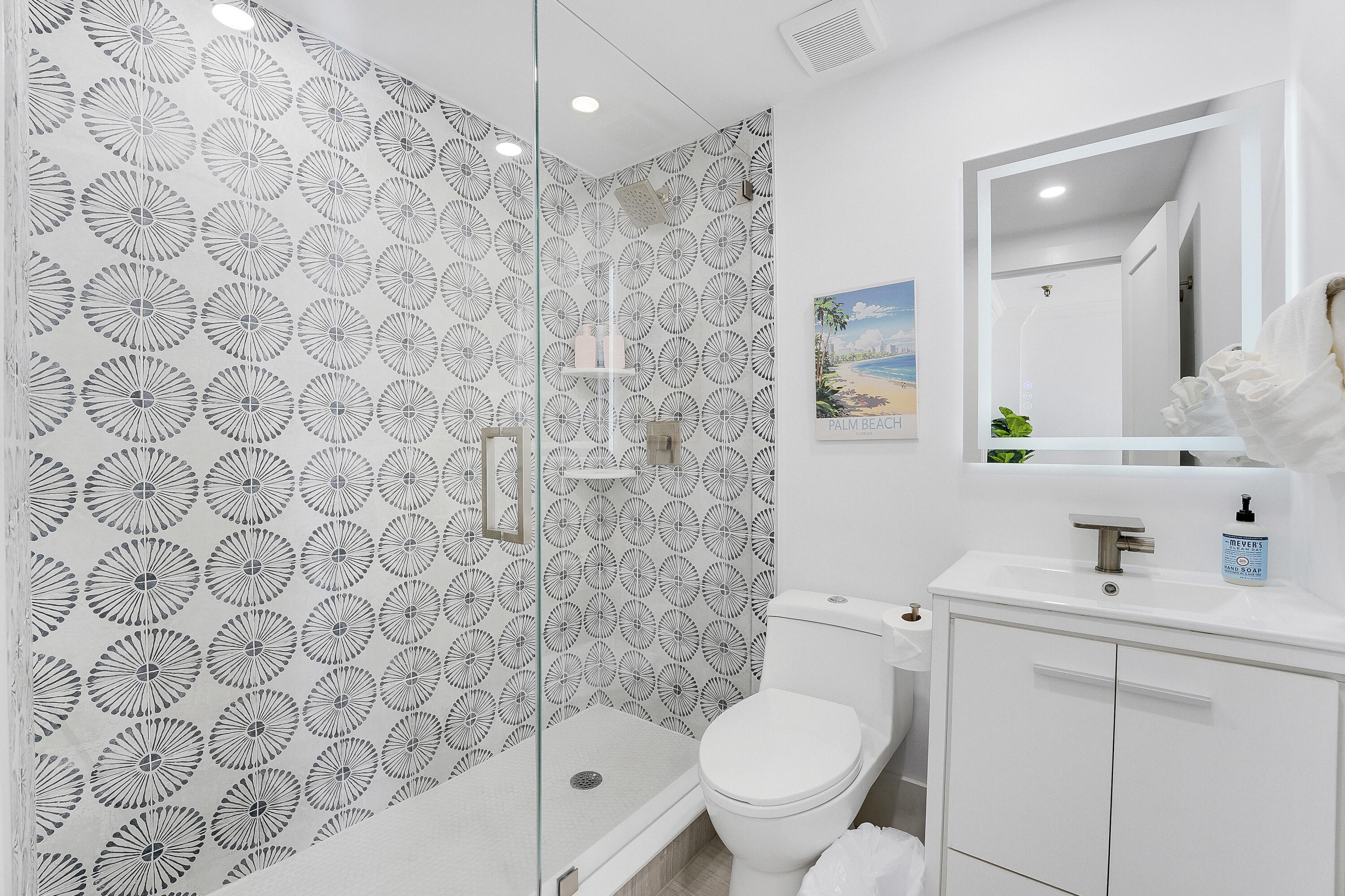 PALM BEACH HOTEL CONDO - Residential