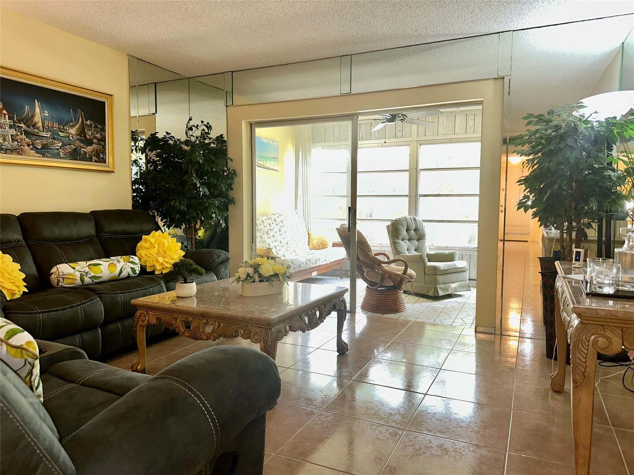 ORIOLE GOLF & TENNIS CLUB CONDO - Residential
