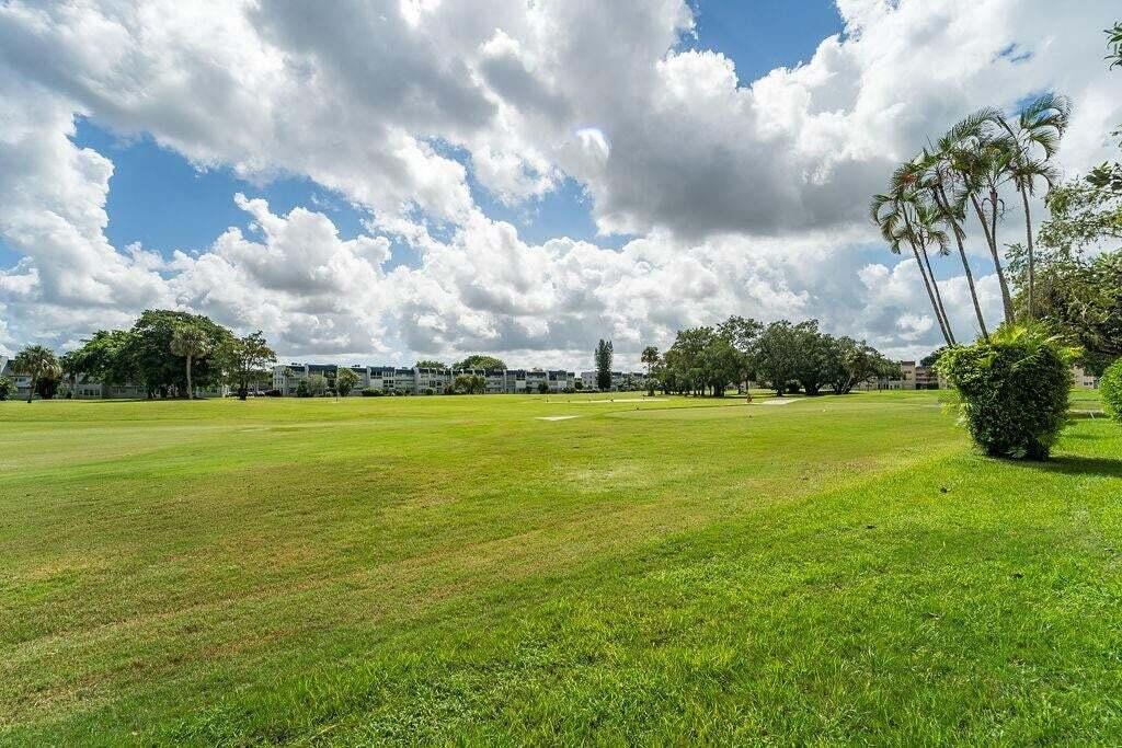 ORIOLE GOLF & TENNIS CLUB CONDO - Residential