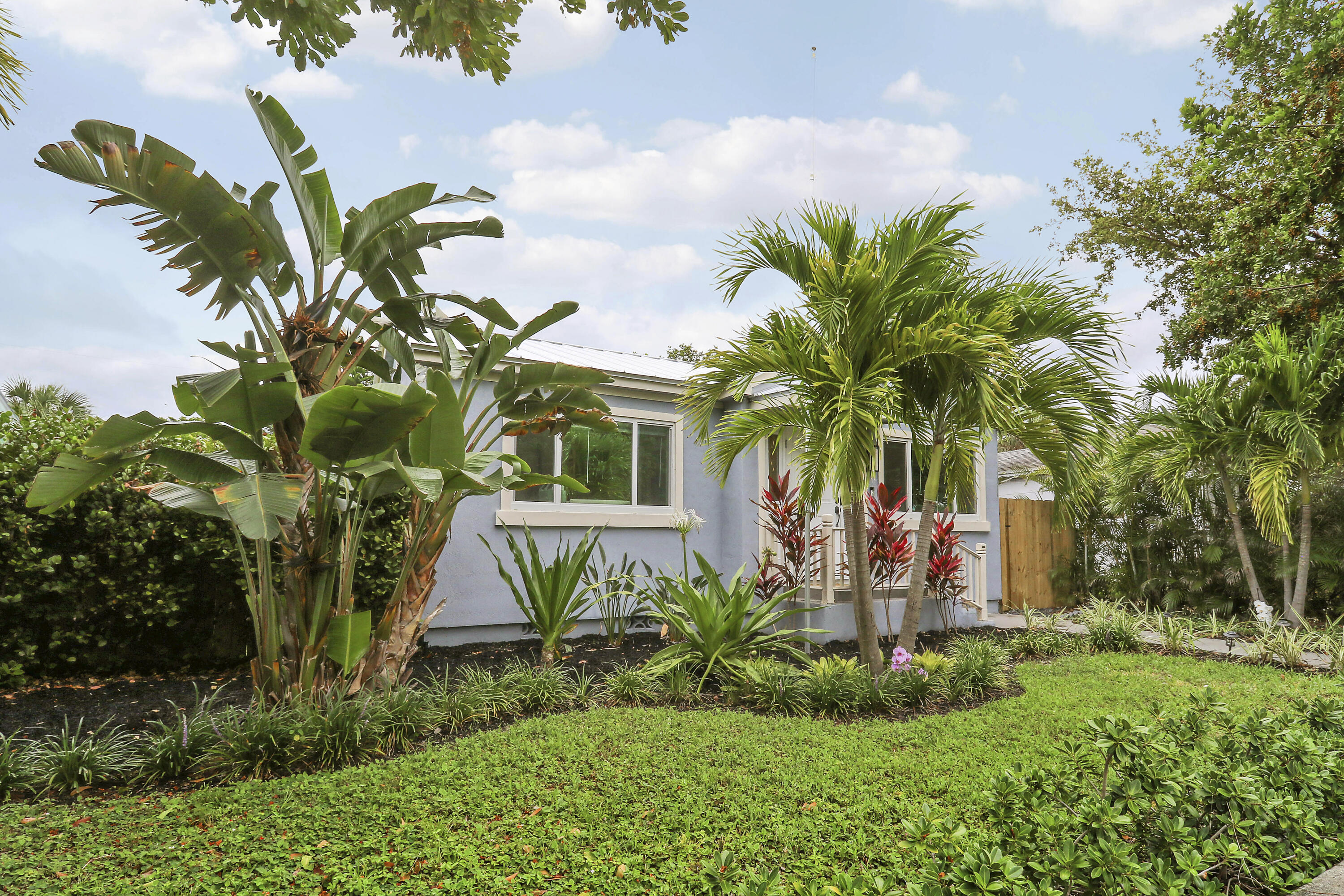 LAKE WORTH TOWN OF - Residential