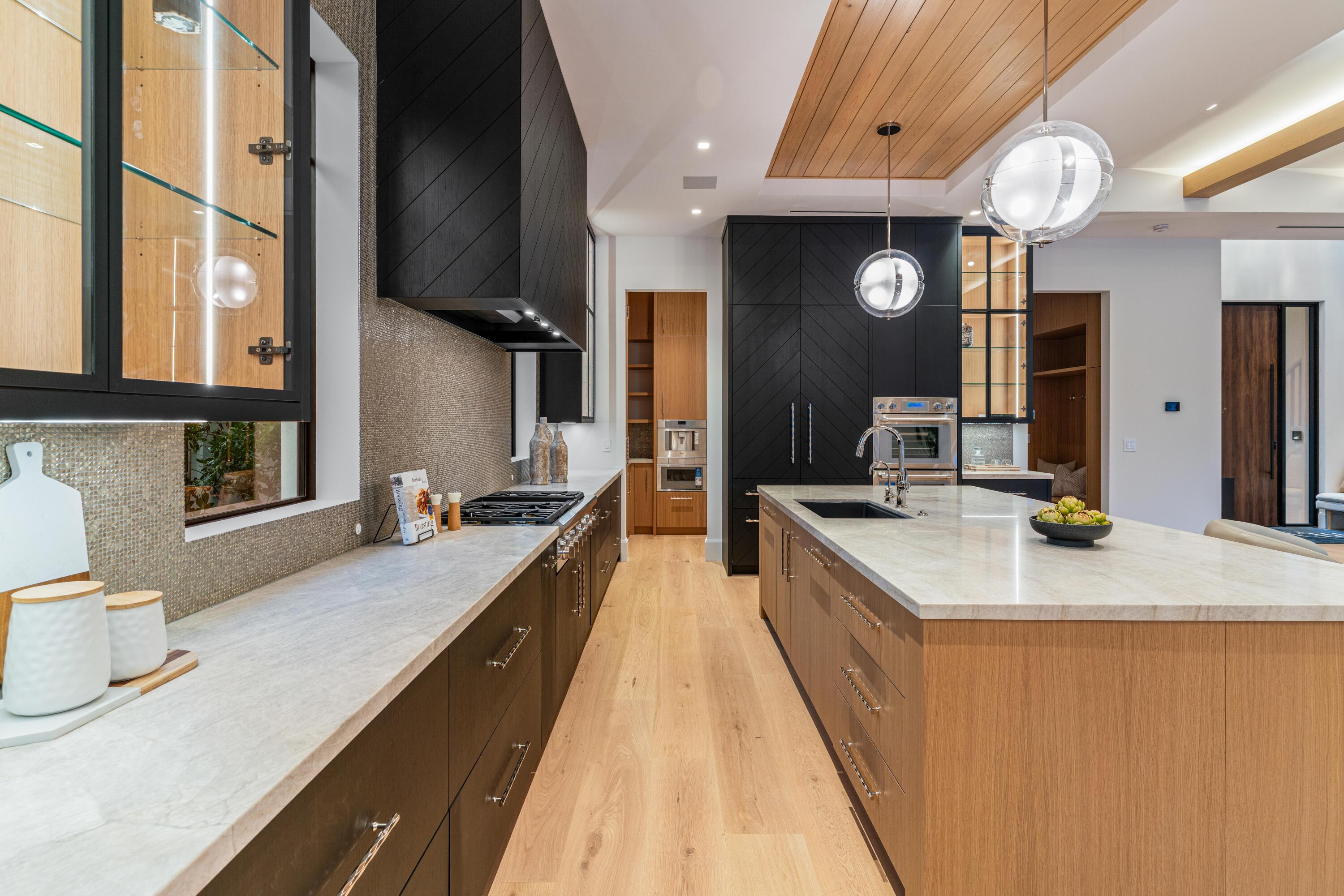 LAKEVIEW HEIGHTS UNIT 1 DELRAY - Residential