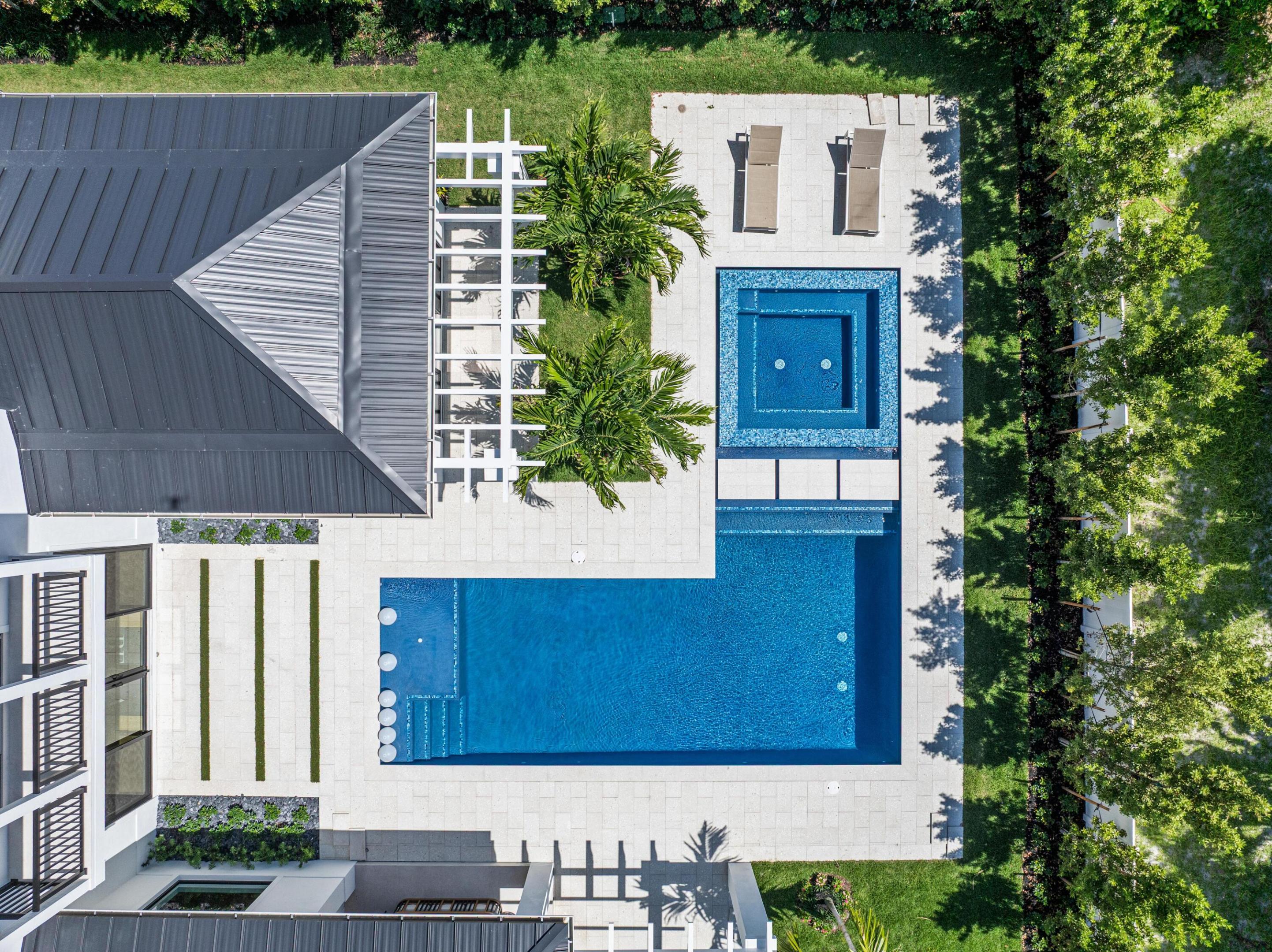 LAKEVIEW HEIGHTS UNIT 1 DELRAY - Residential