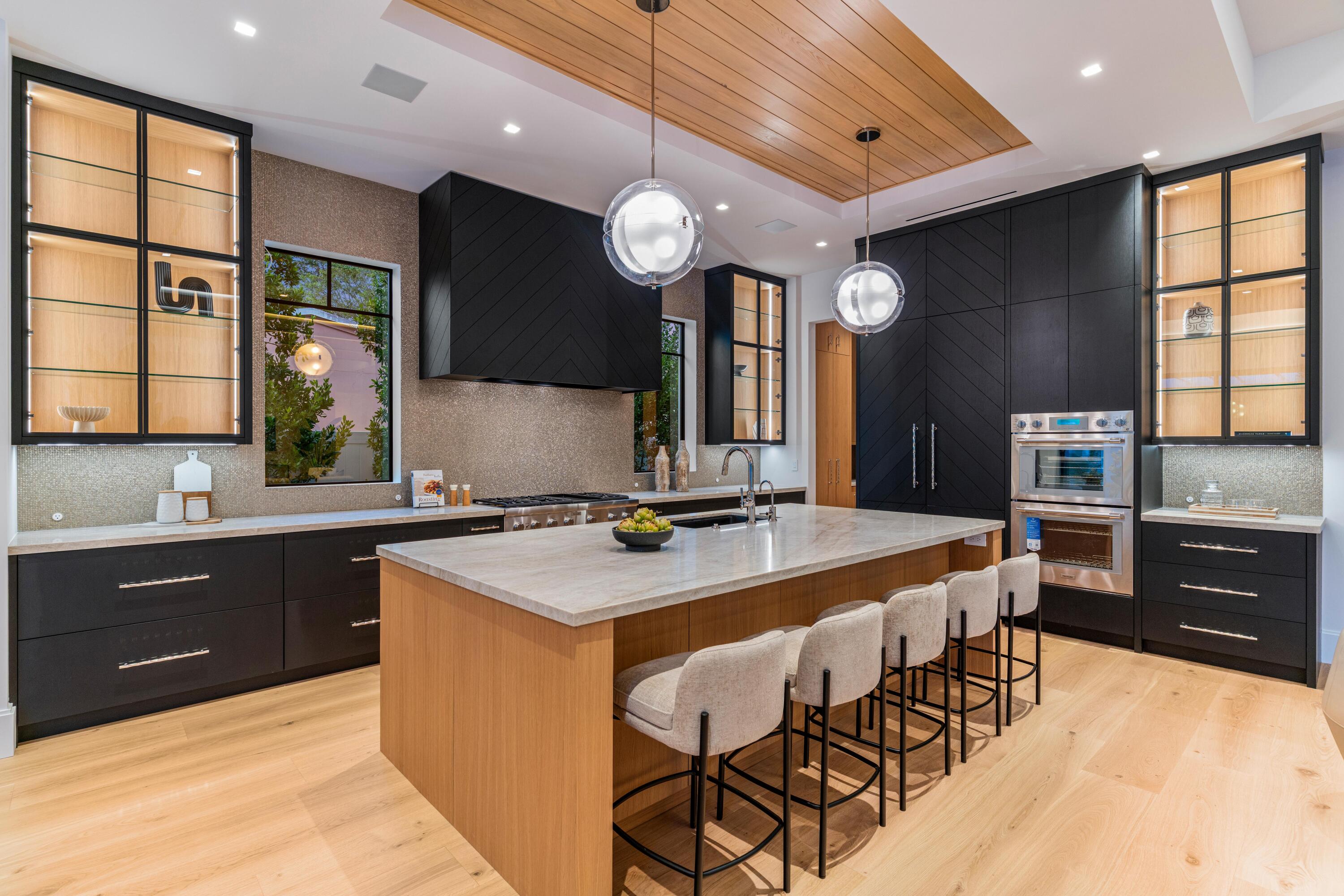 LAKEVIEW HEIGHTS UNIT 1 DELRAY - Residential
