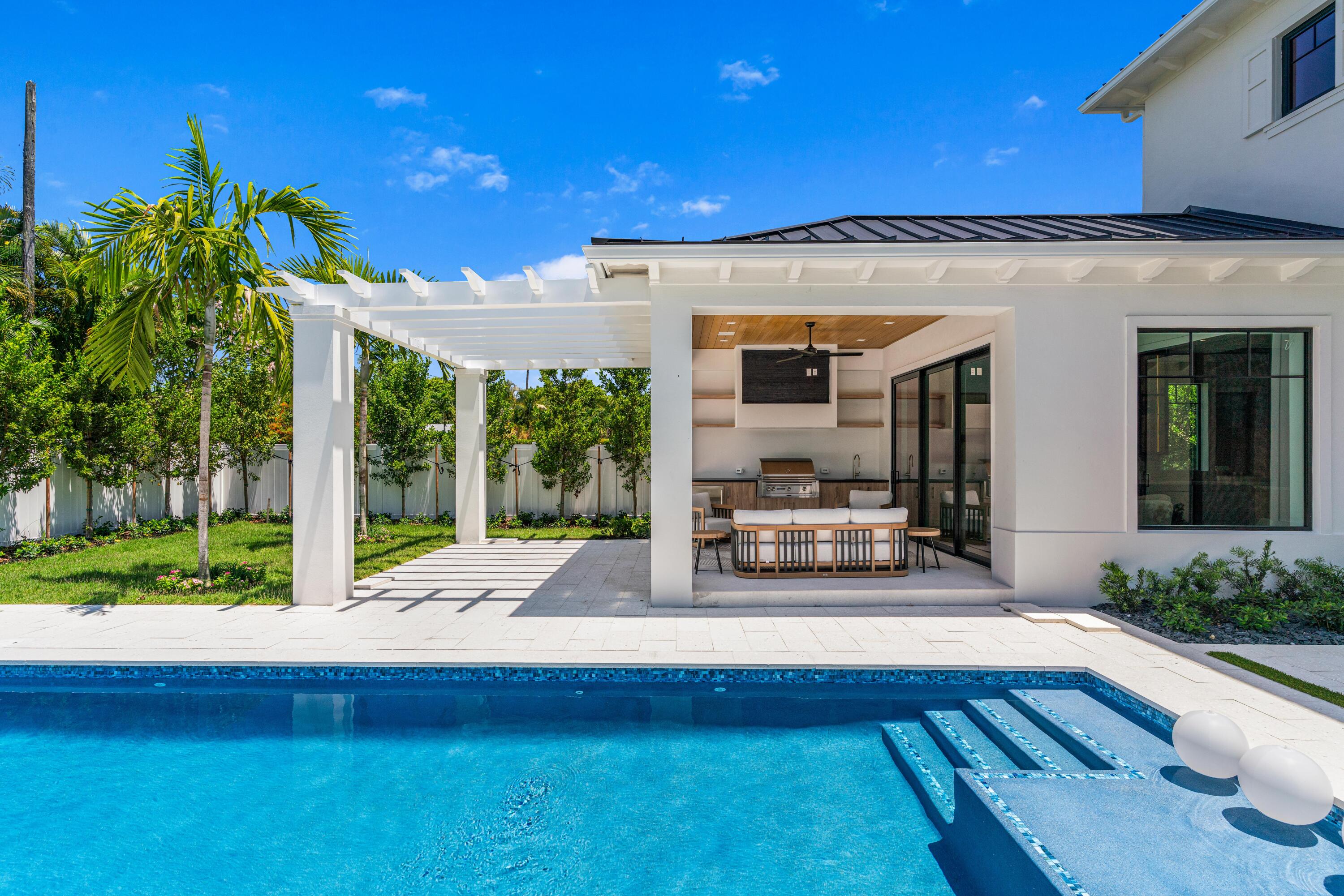 LAKEVIEW HEIGHTS UNIT 1 DELRAY - Residential