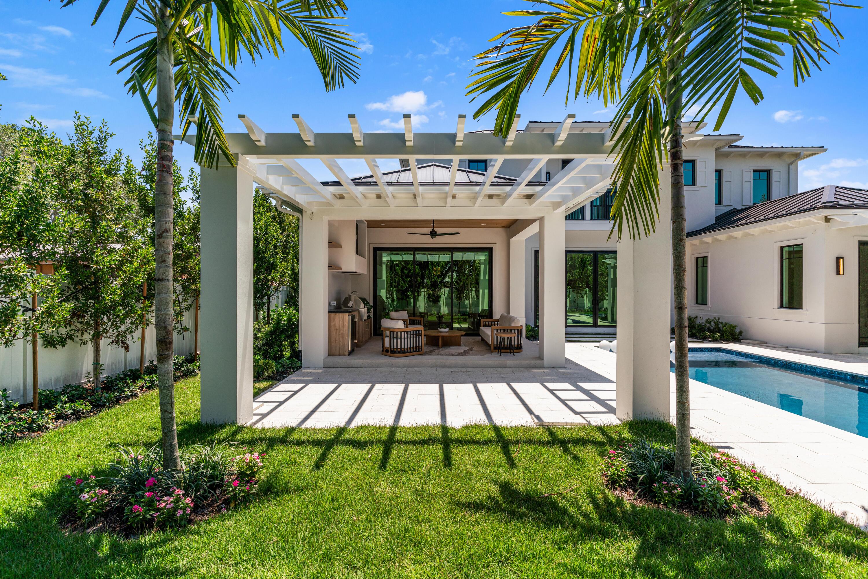 LAKEVIEW HEIGHTS UNIT 1 DELRAY - Residential