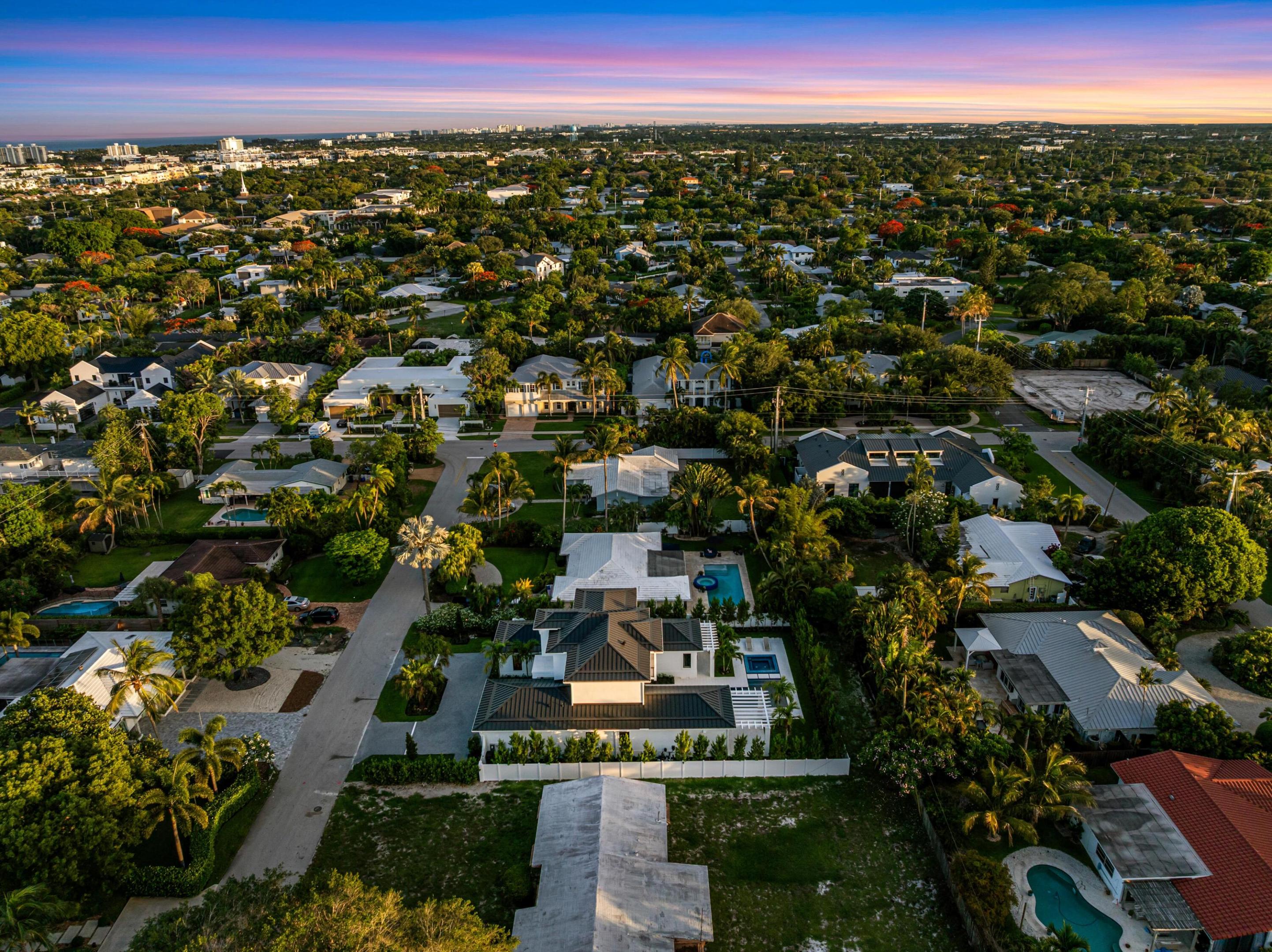 LAKEVIEW HEIGHTS UNIT 1 DELRAY - Residential