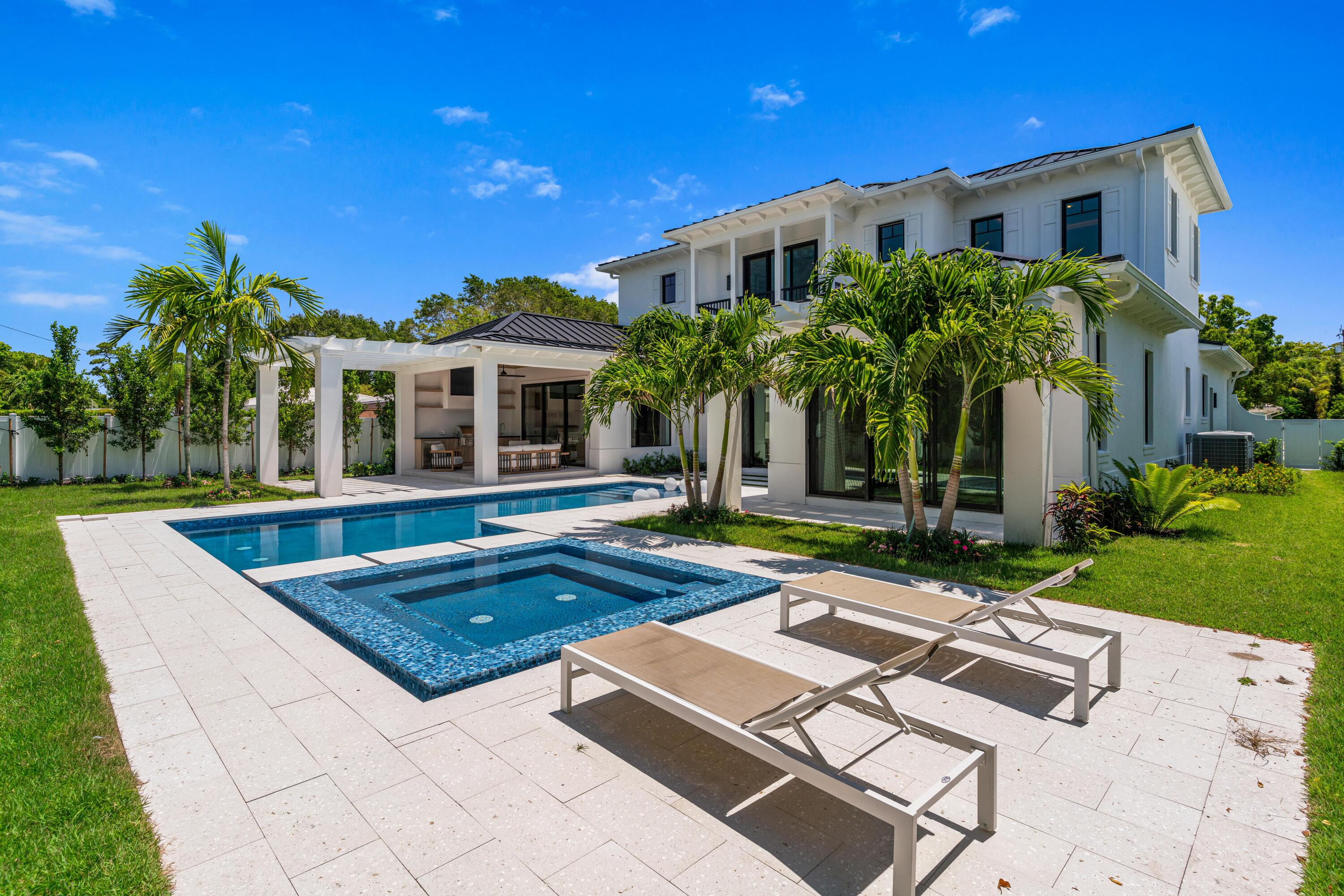 LAKEVIEW HEIGHTS UNIT 1 DELRAY - Residential