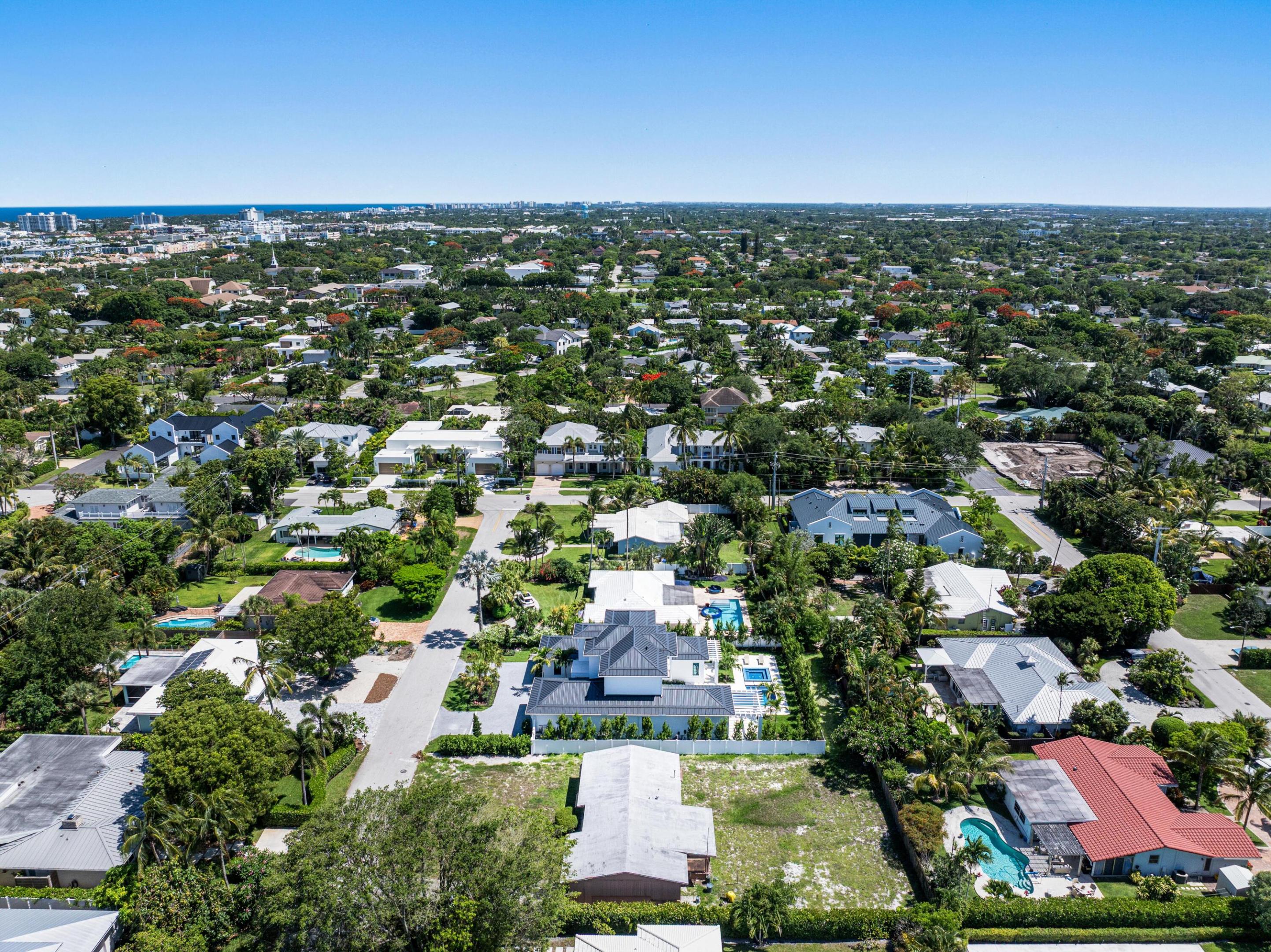 LAKEVIEW HEIGHTS UNIT 1 DELRAY - Residential