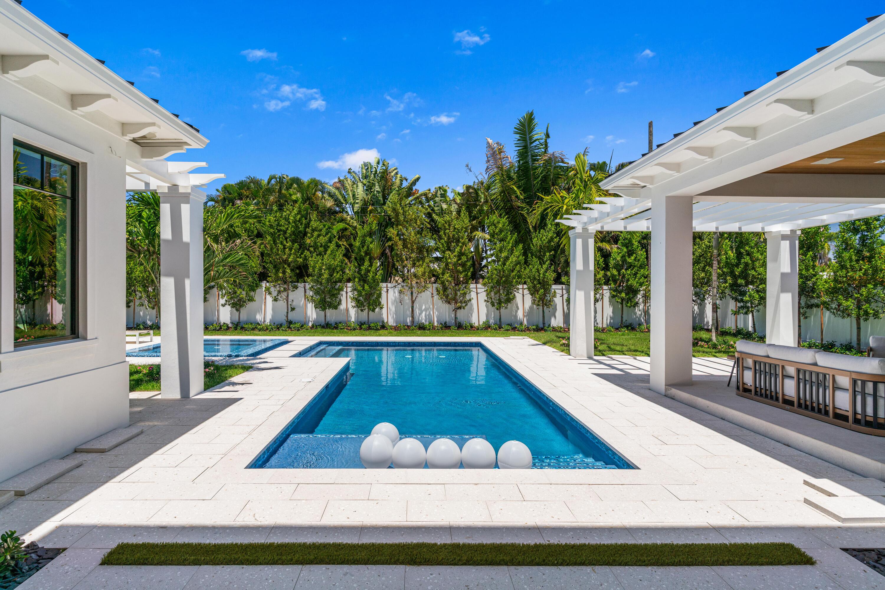 LAKEVIEW HEIGHTS UNIT 1 DELRAY - Residential