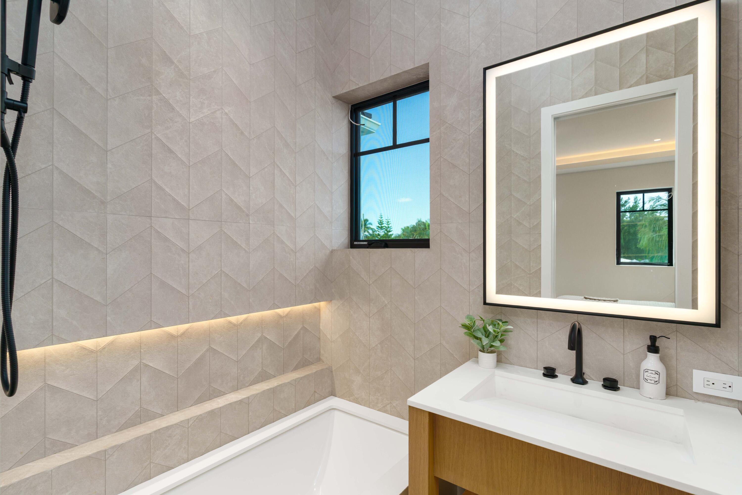 LAKEVIEW HEIGHTS UNIT 1 DELRAY - Residential