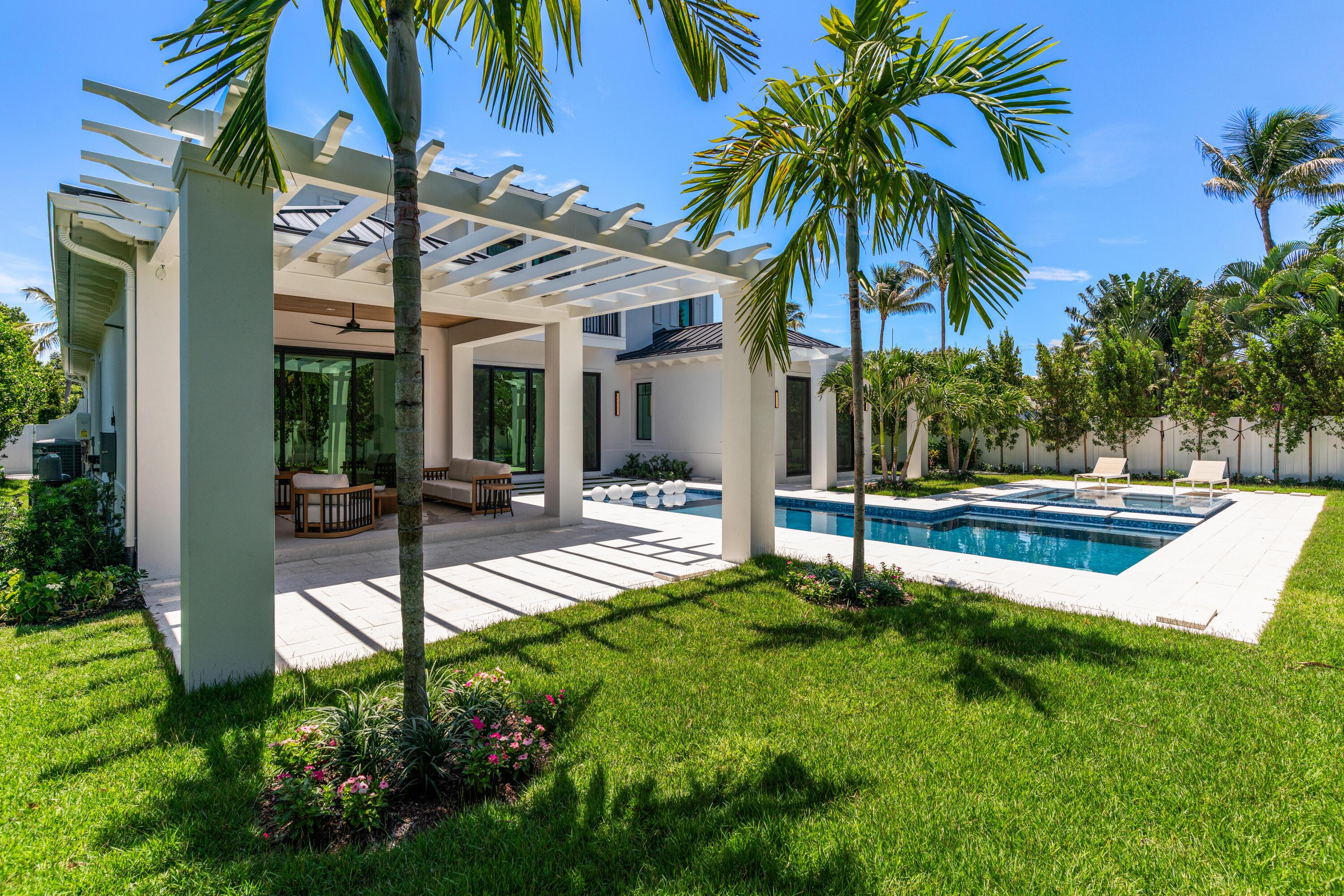 LAKEVIEW HEIGHTS UNIT 1 DELRAY - Residential