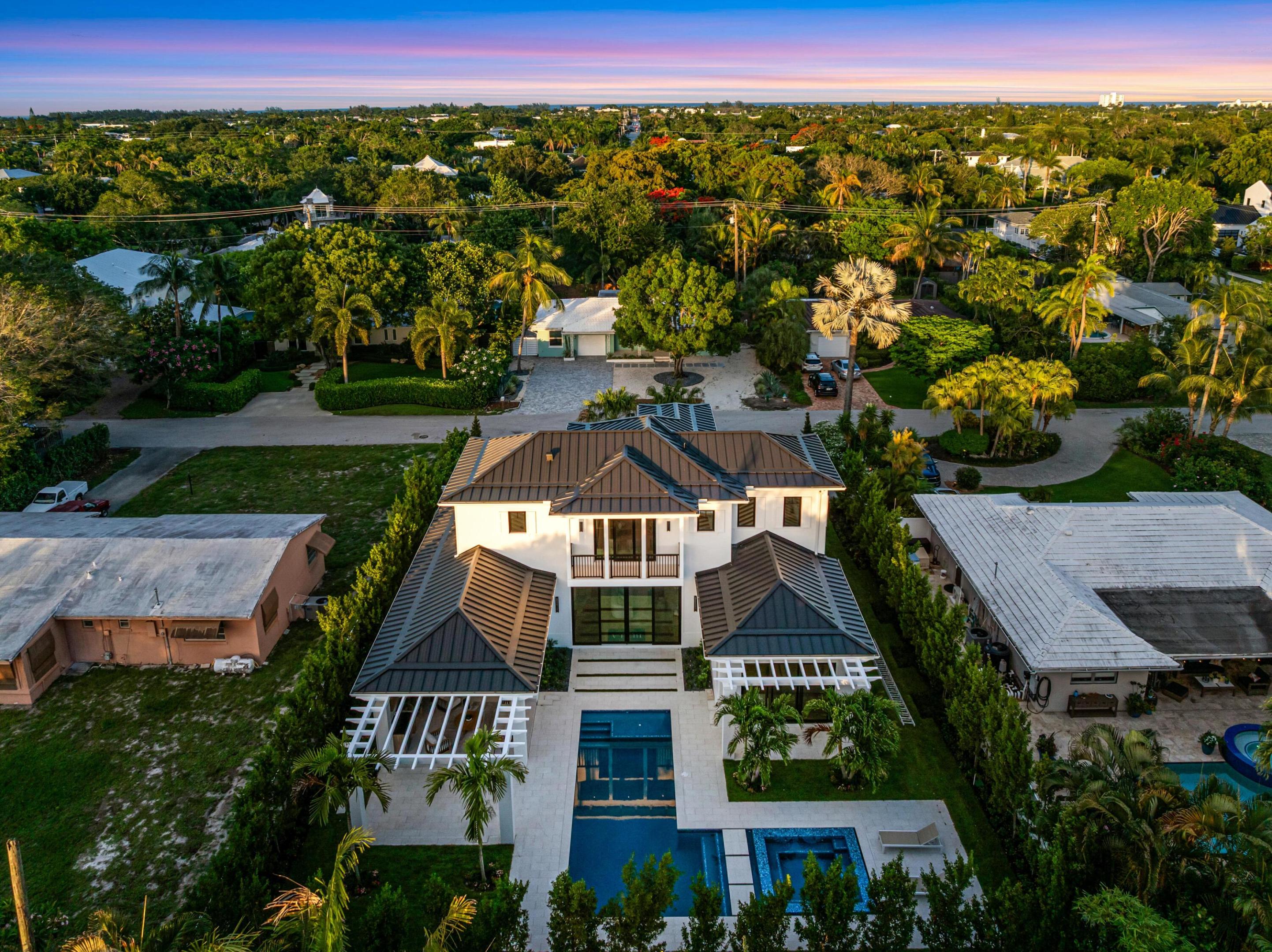 LAKEVIEW HEIGHTS UNIT 1 DELRAY - Residential