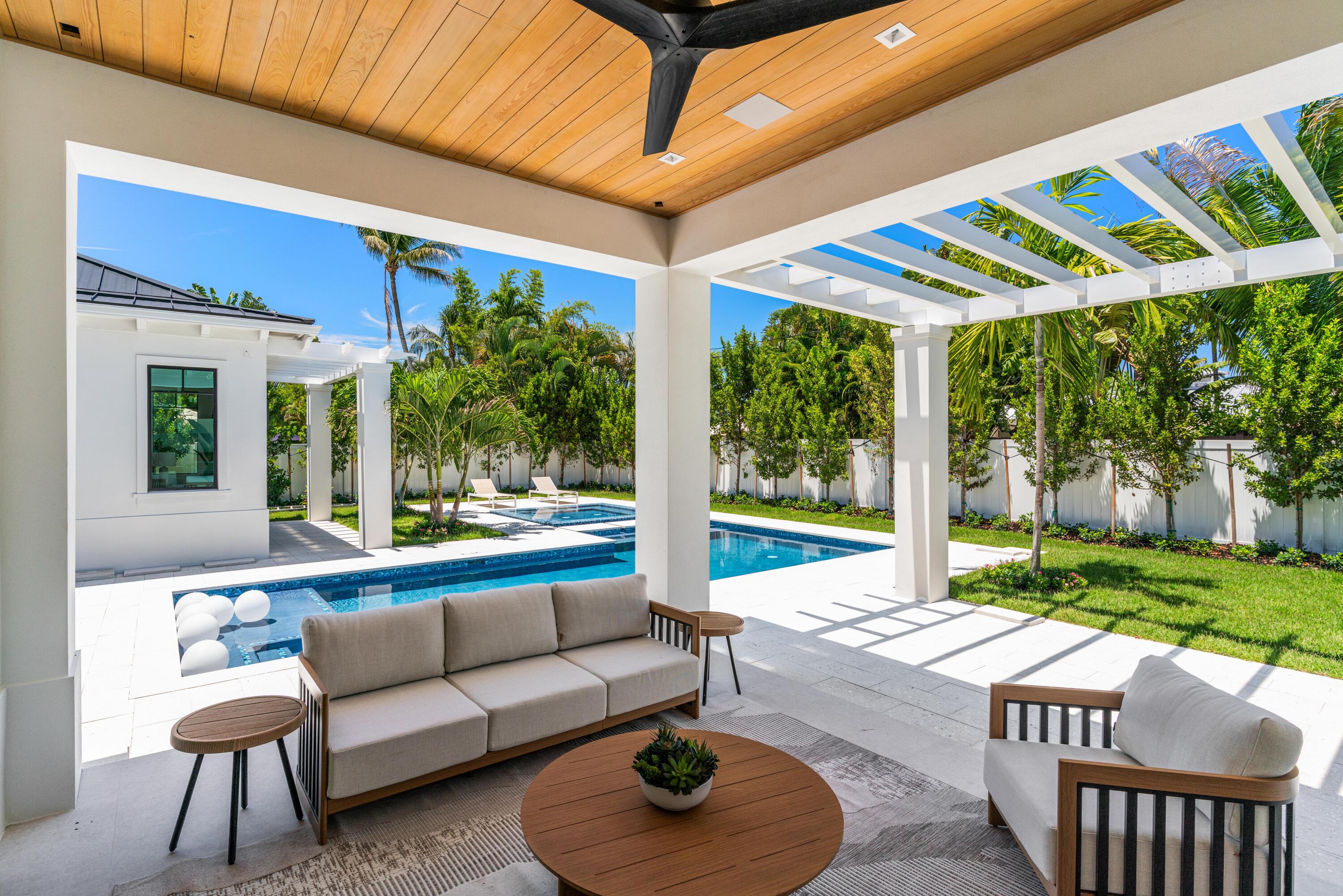LAKEVIEW HEIGHTS UNIT 1 DELRAY - Residential