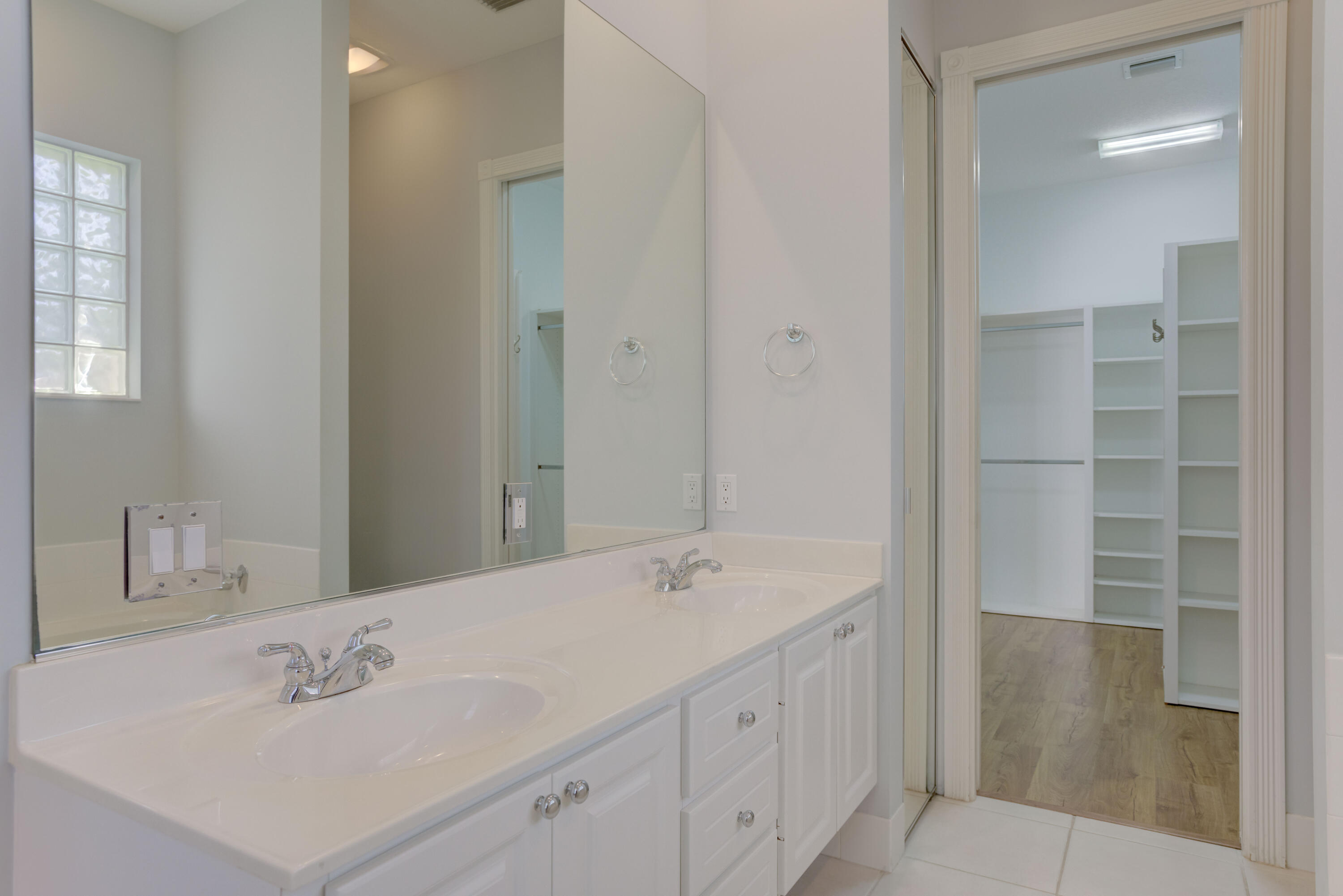TUSCANY AT ABACOA 2 - Residential Lease