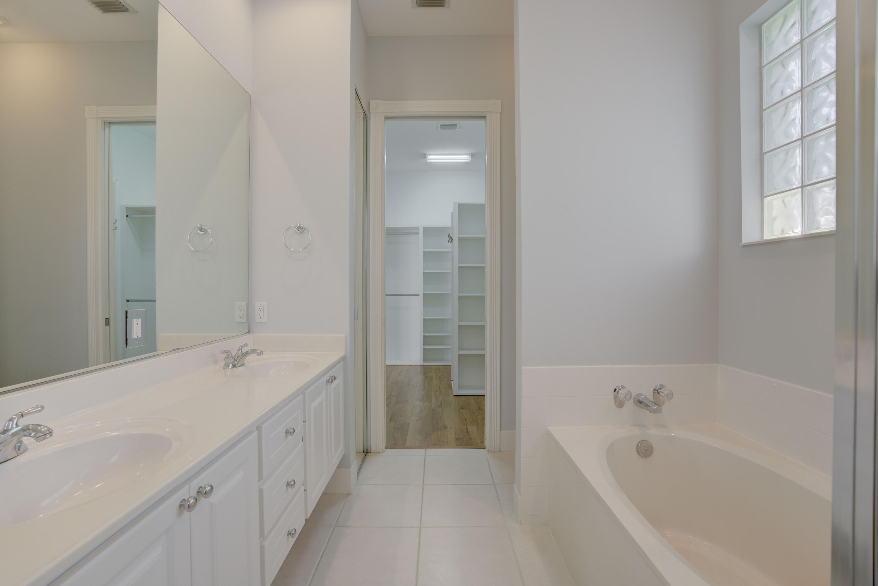 TUSCANY AT ABACOA 2 - Residential Lease