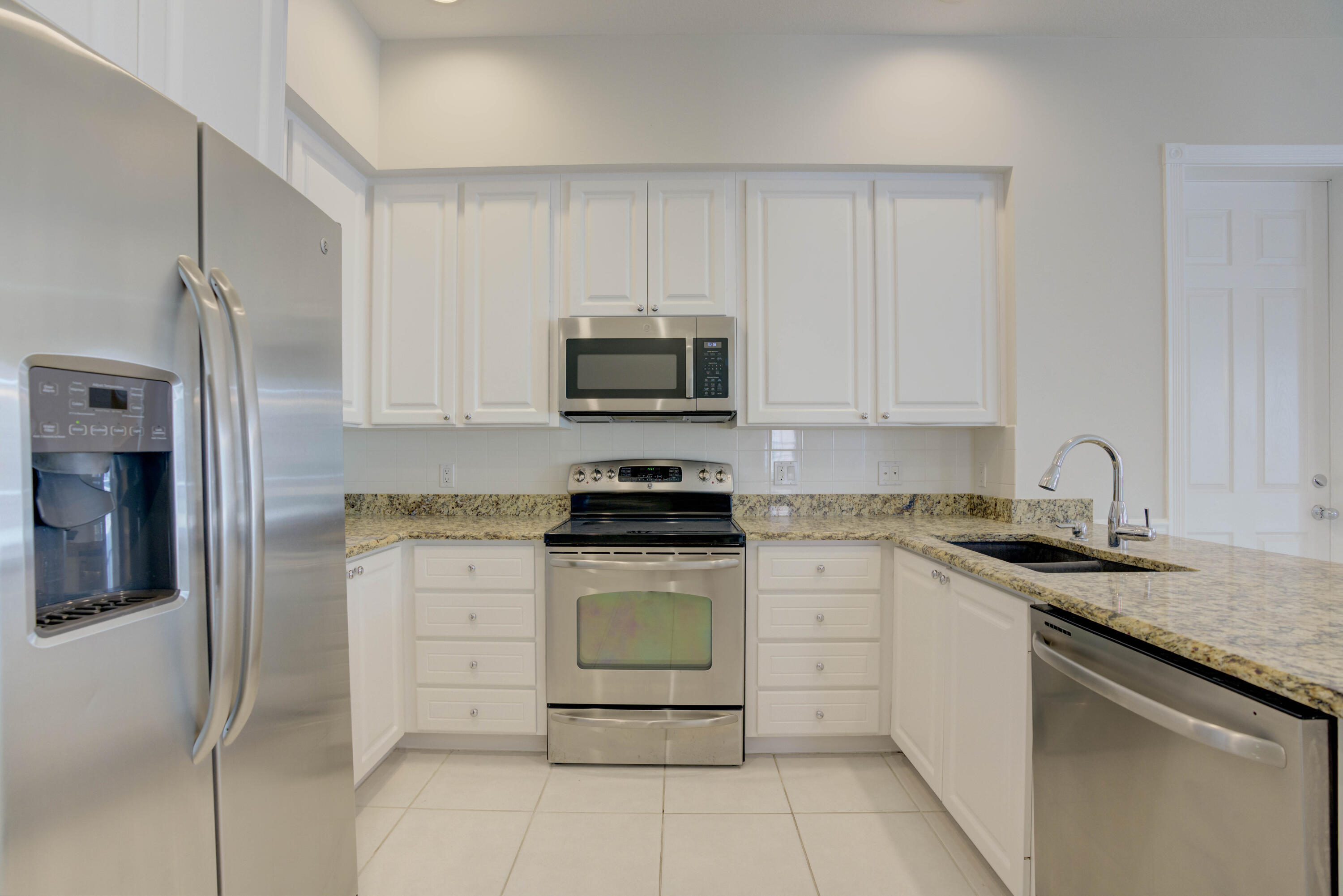 TUSCANY AT ABACOA 2 - Residential Lease
