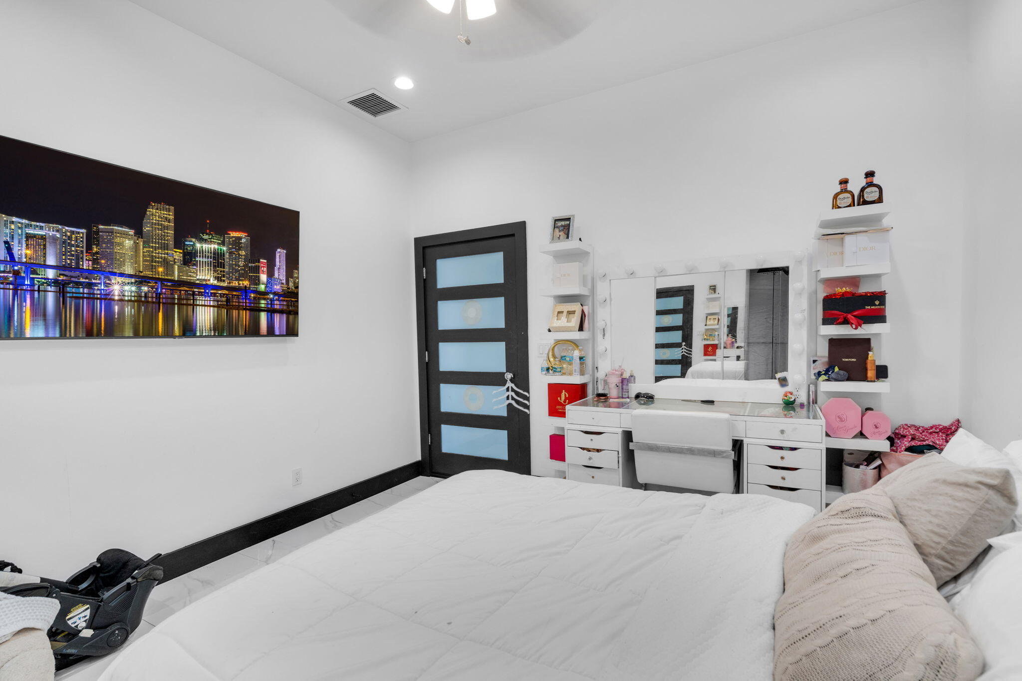 SKY RANCH - Residential