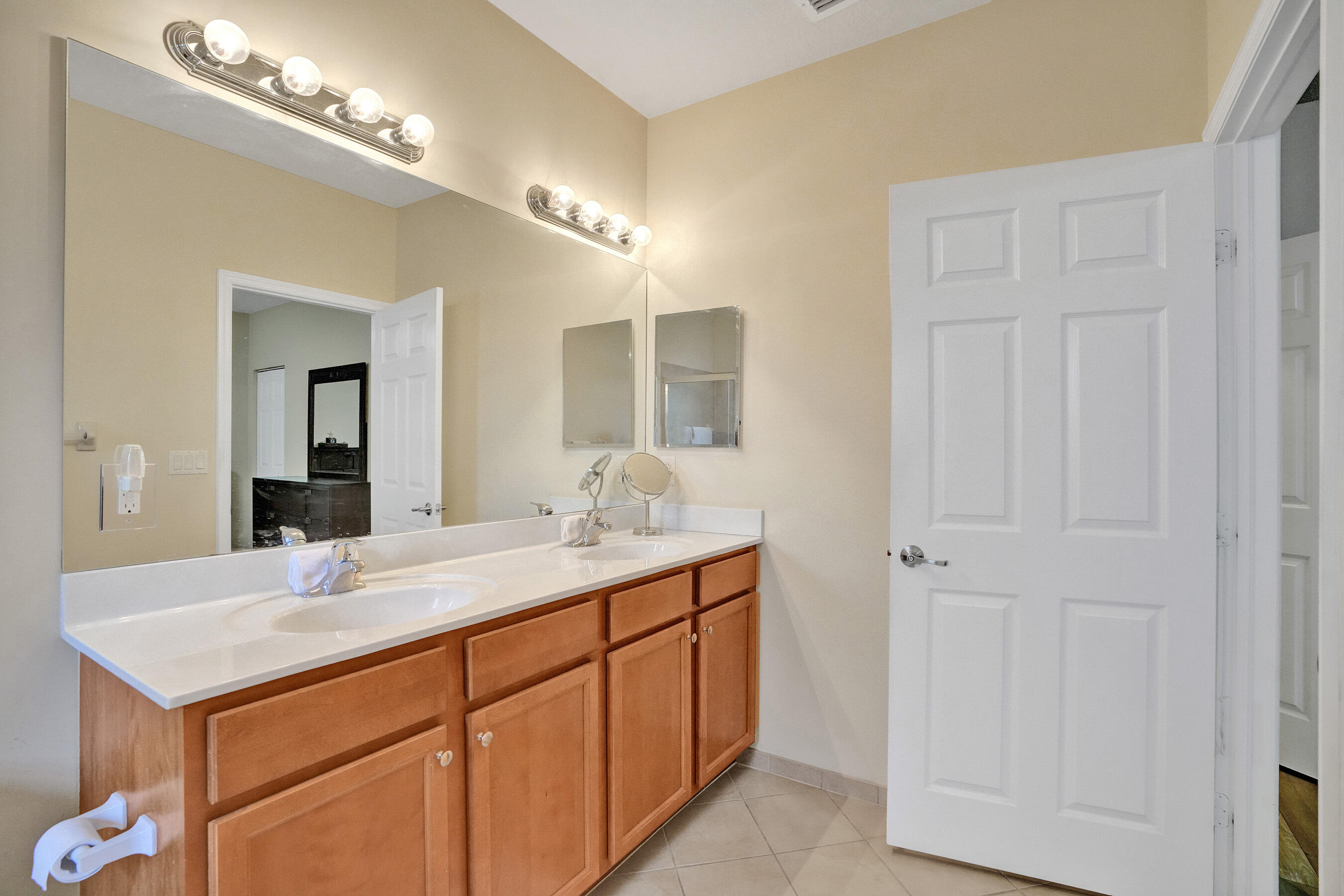 CAPRI AT OASIS - Residential
