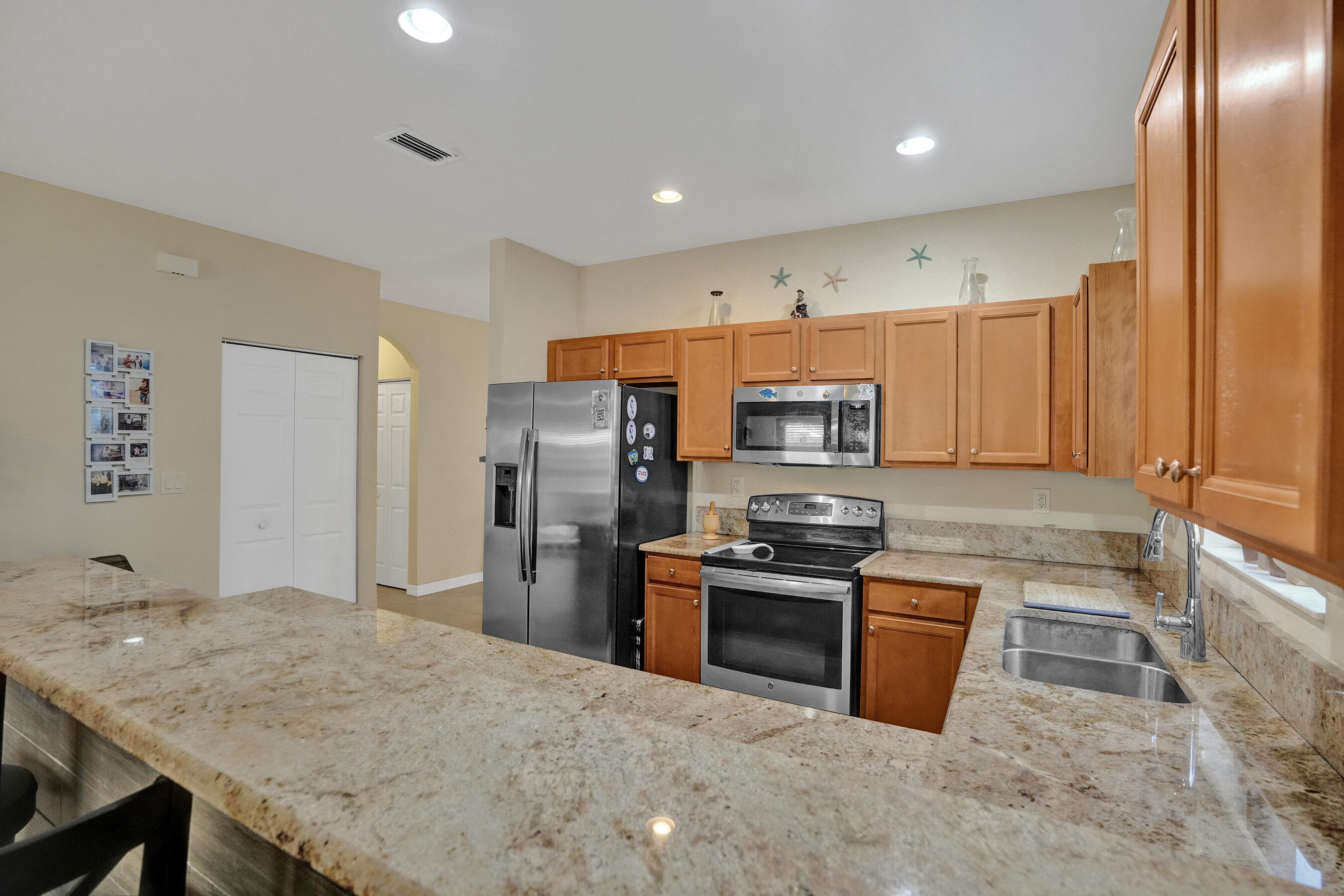 CAPRI AT OASIS - Residential