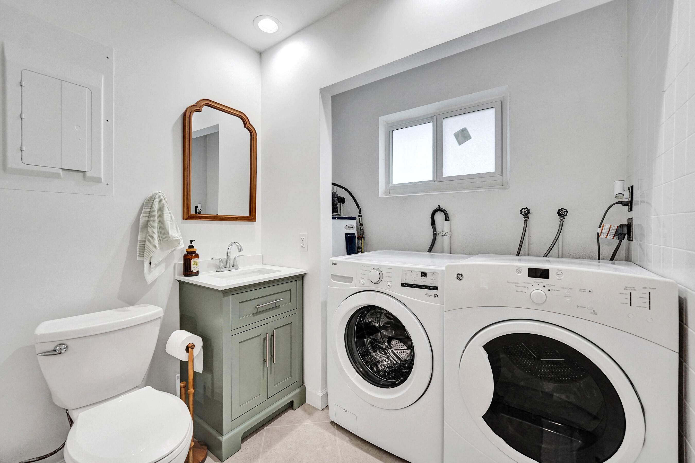 NORTH ANDREWS GARDENS 2ND ADD - Residential
