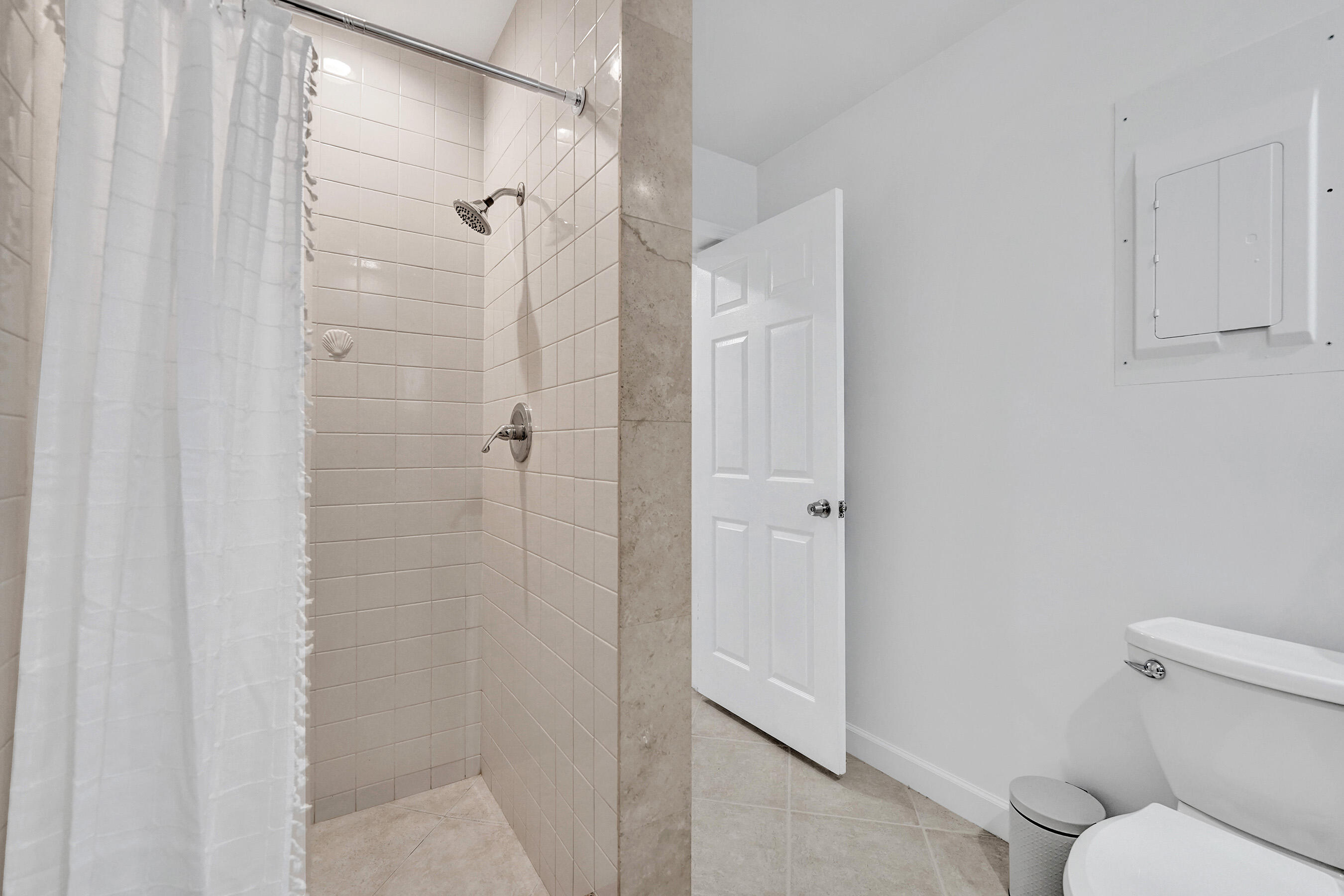 NORTH ANDREWS GARDENS 2ND ADD - Residential