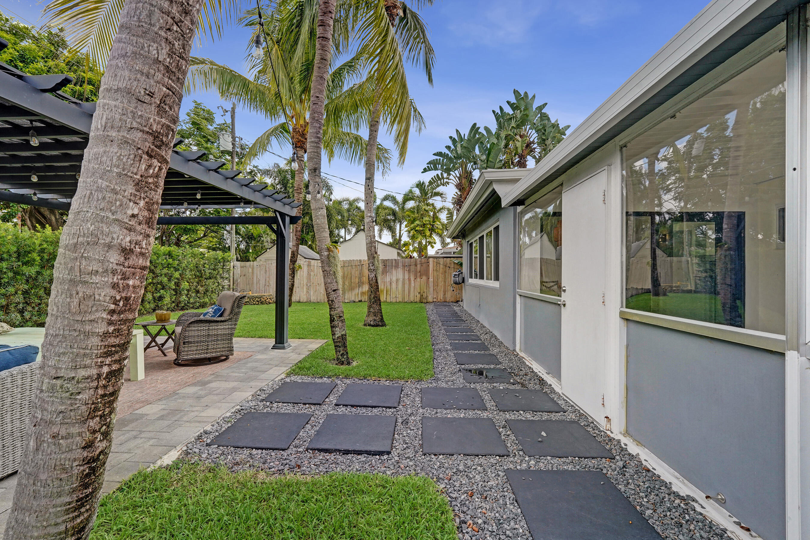NORTH ANDREWS GARDENS 2ND ADD - Residential