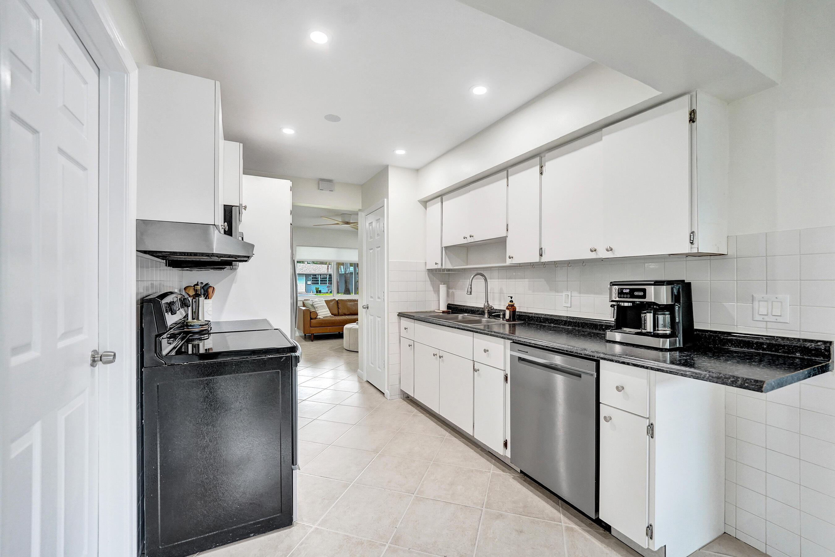 NORTH ANDREWS GARDENS 2ND ADD - Residential