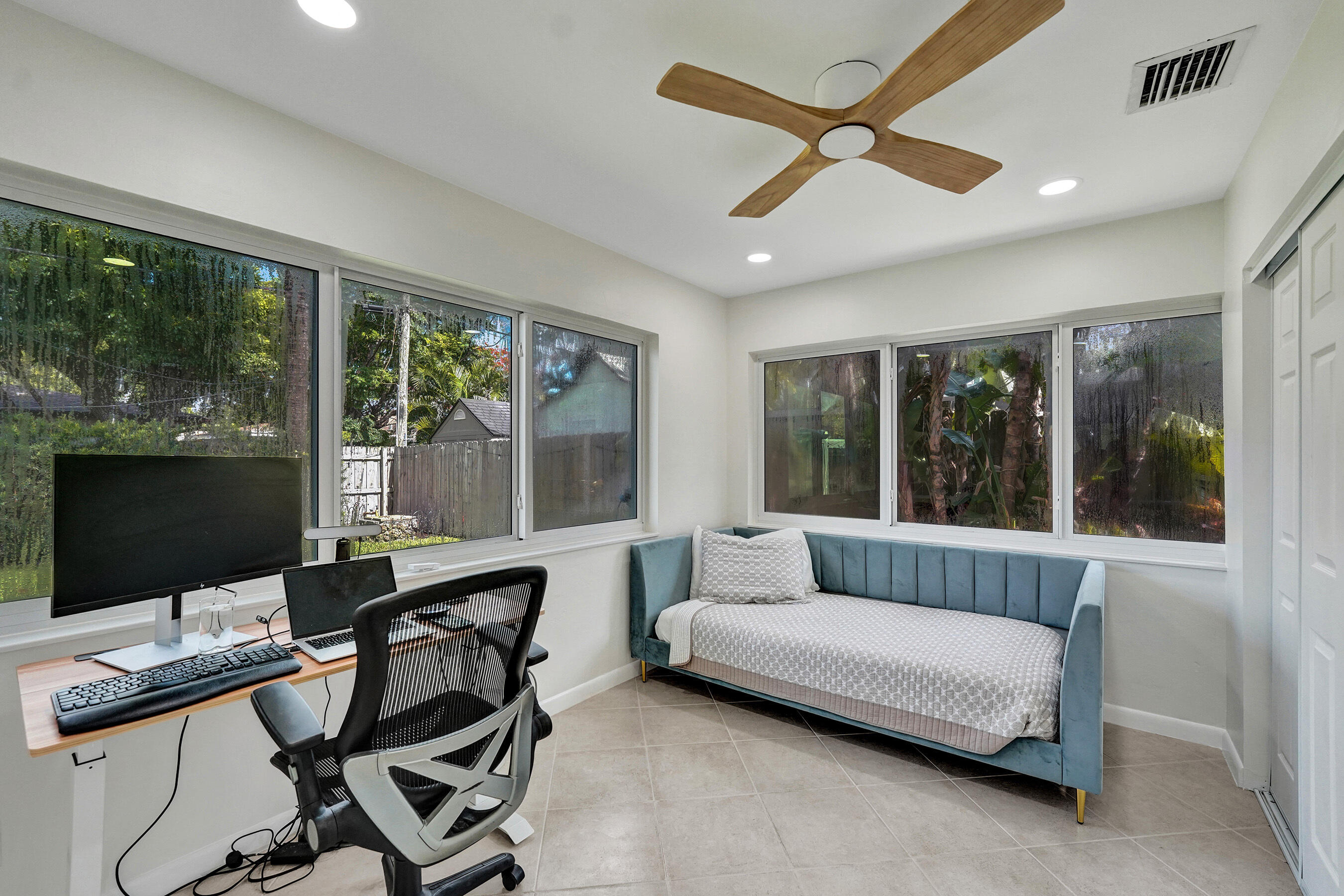 NORTH ANDREWS GARDENS 2ND ADD - Residential