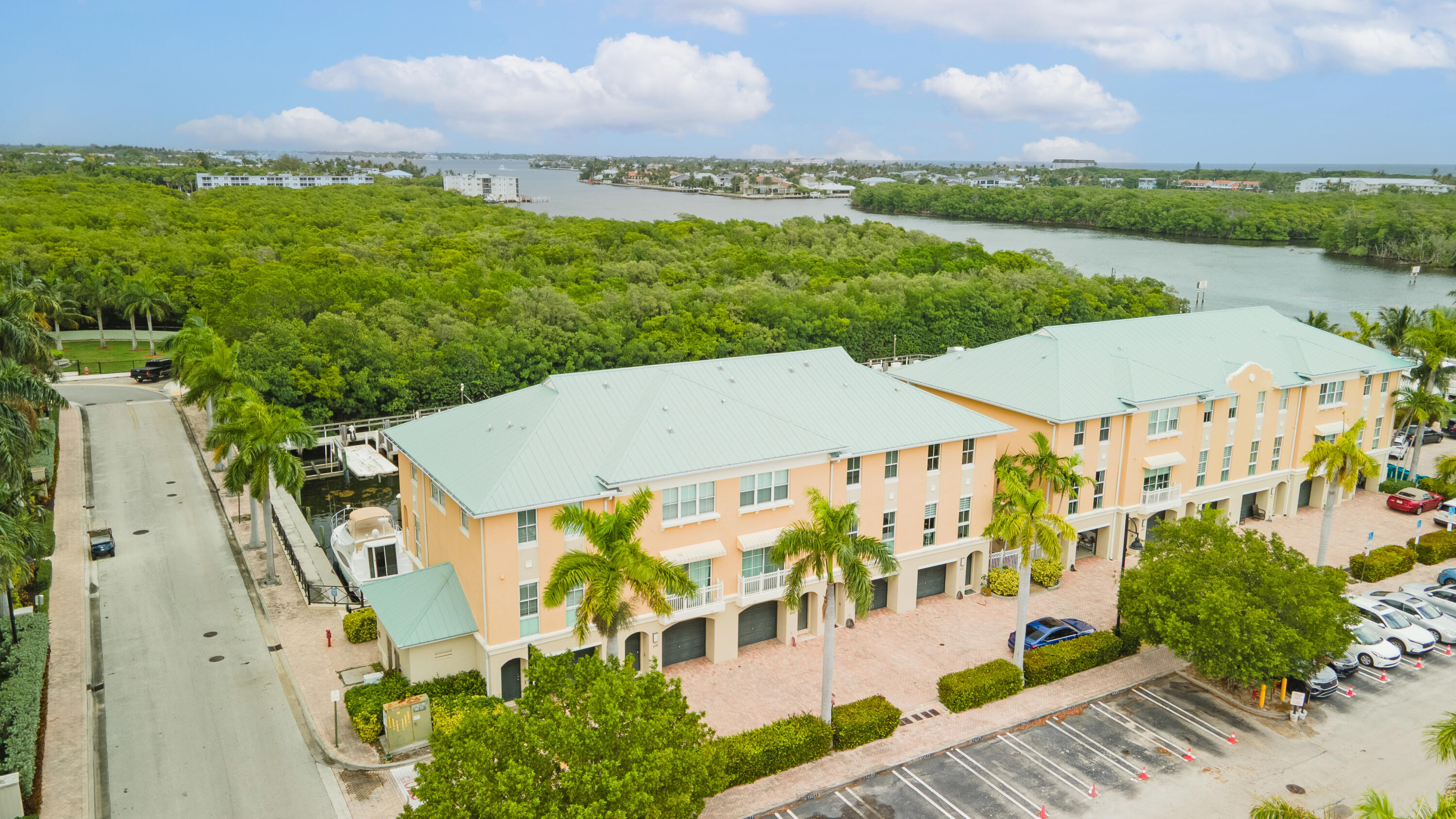 MARINA VILLAGE AT BOYNTON BEACH - Residential