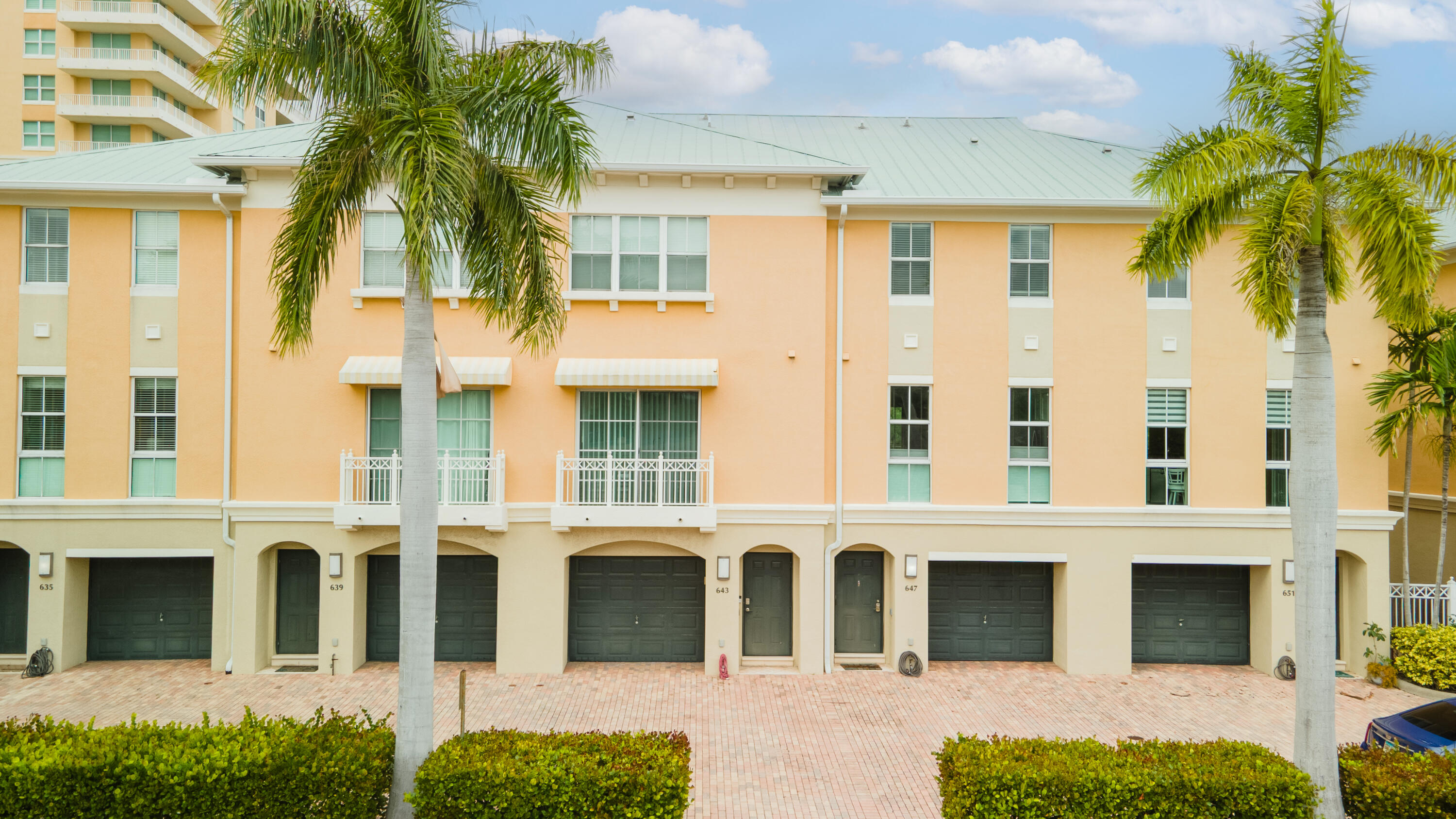 MARINA VILLAGE AT BOYNTON BEACH - Residential