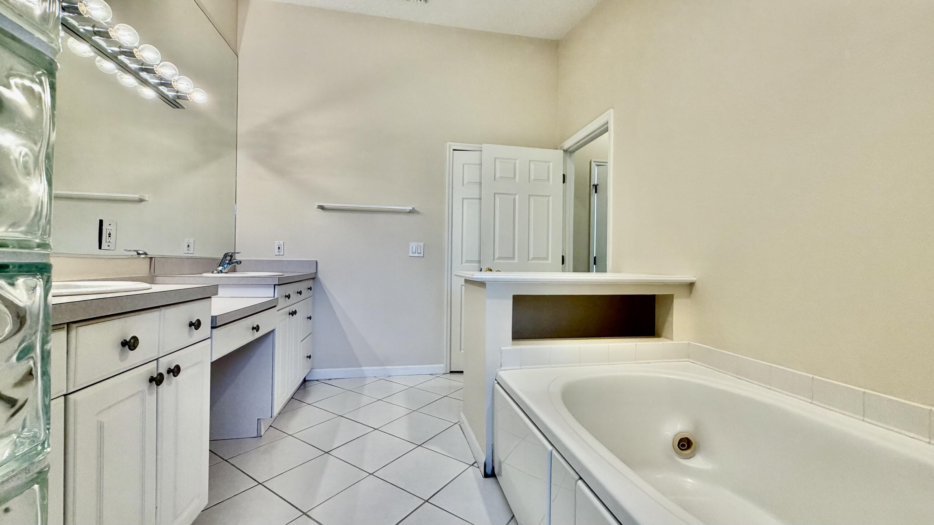 PORT ST LUCIE SECTION 6 - Residential