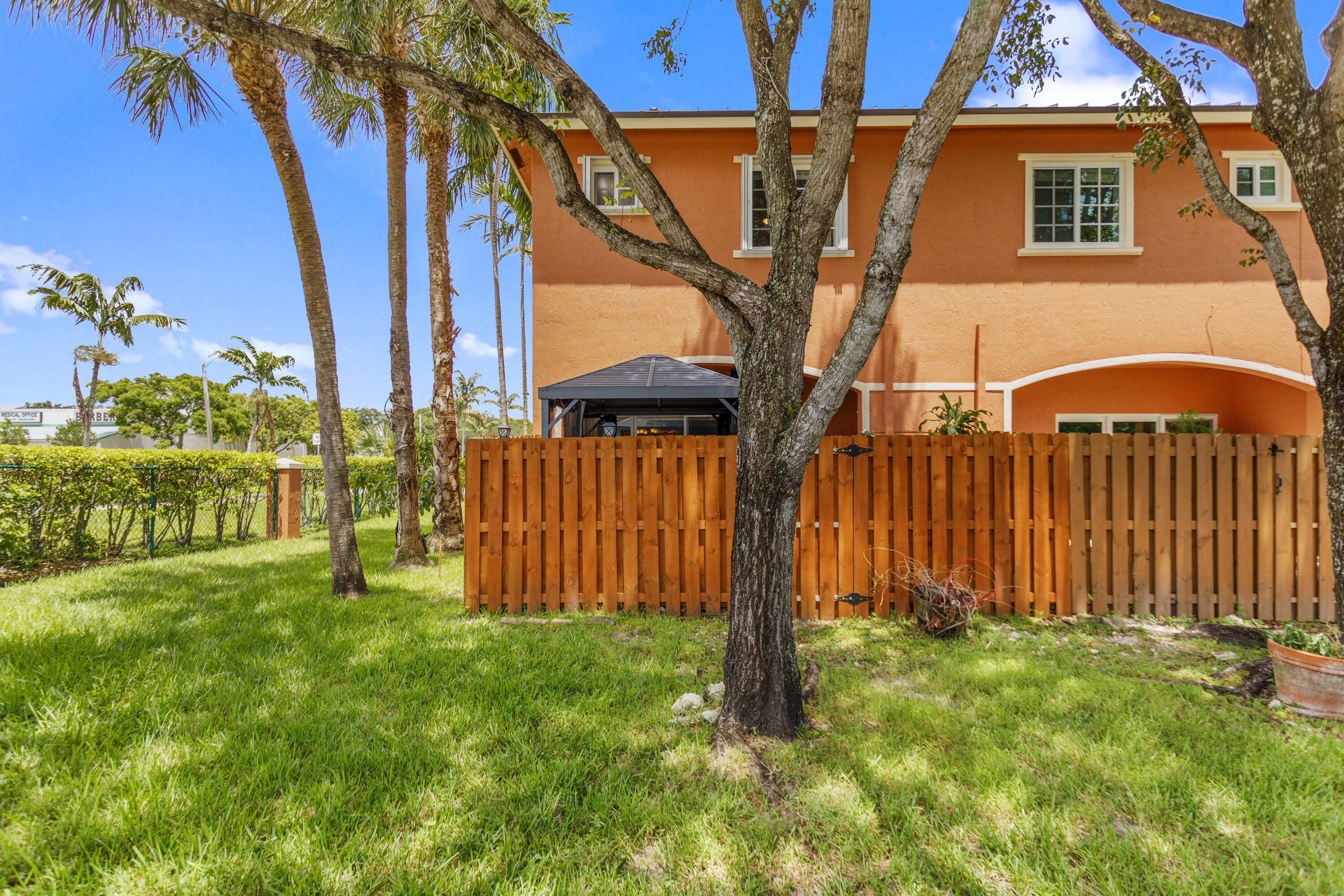 UNITED HOMES PLAT - Residential