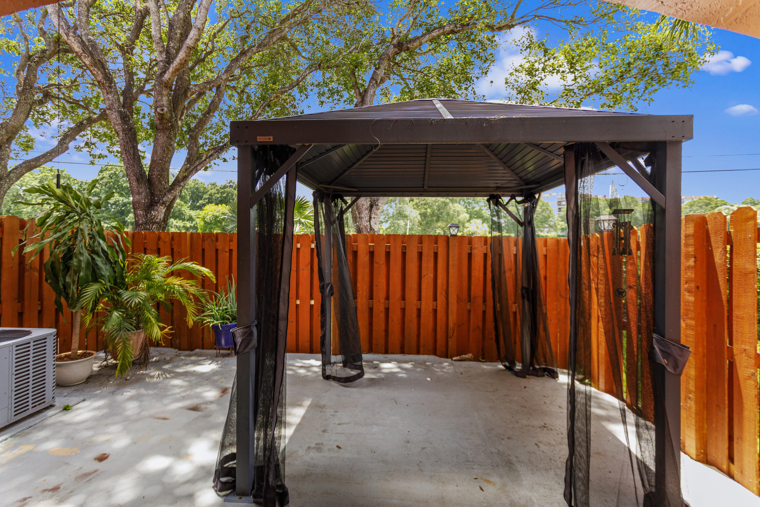 UNITED HOMES PLAT - Residential