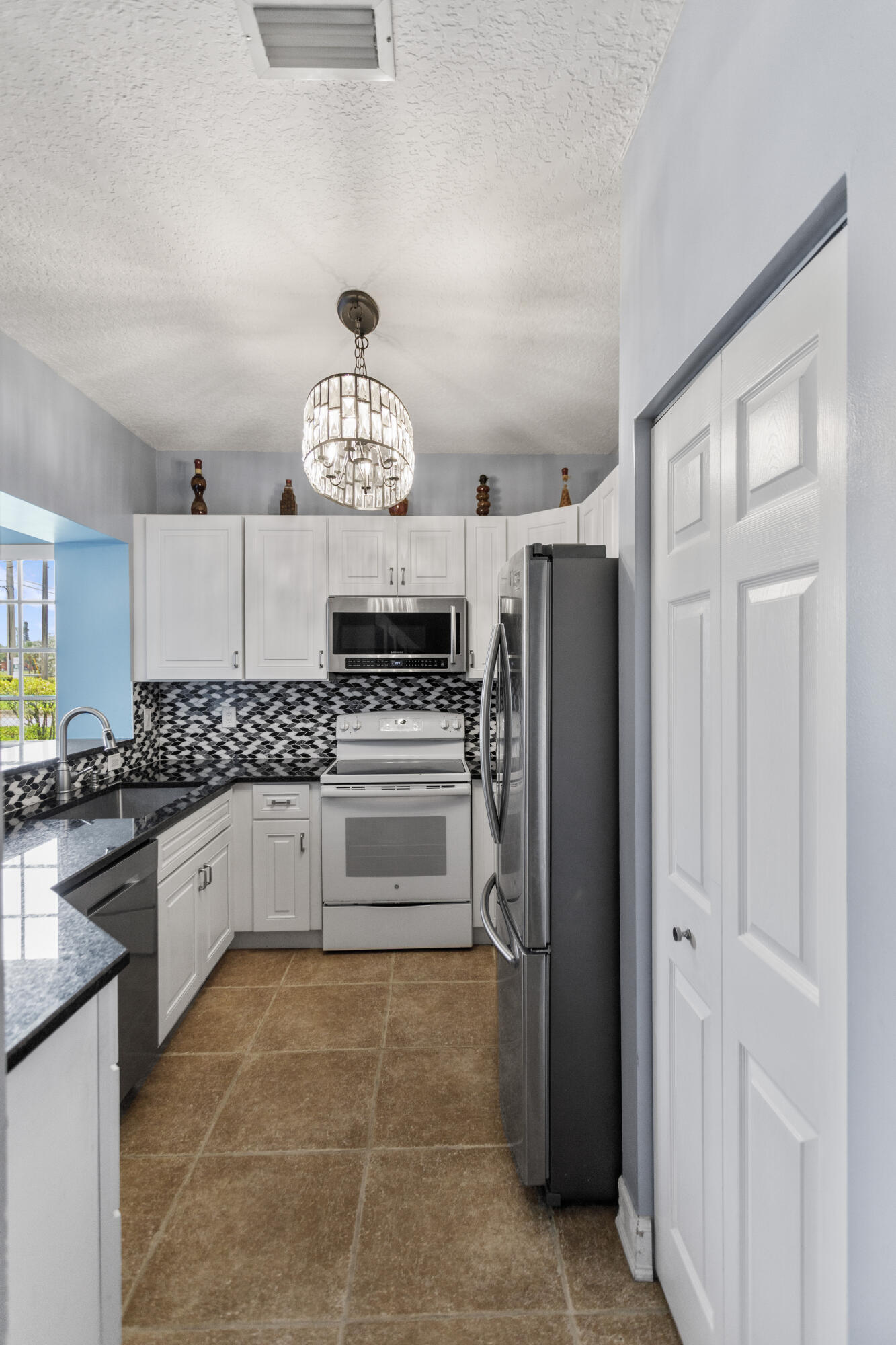 UNITED HOMES PLAT - Residential