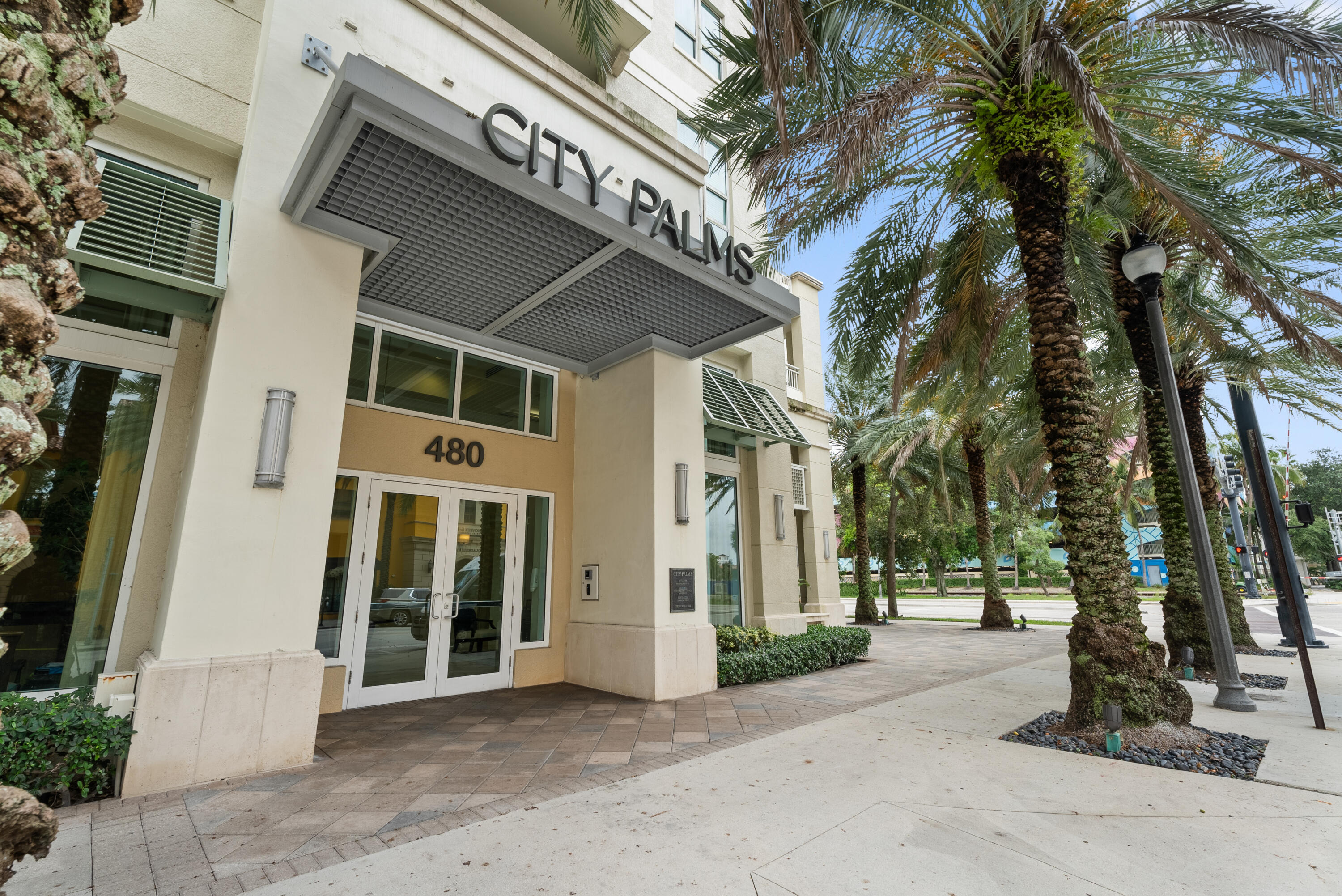 CITY PALMS CONDO - Residential Lease