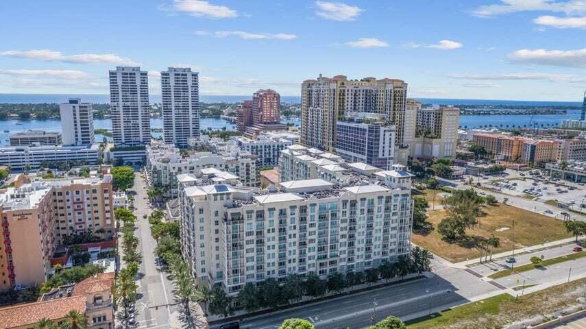 CITY PALMS CONDO - Residential Lease